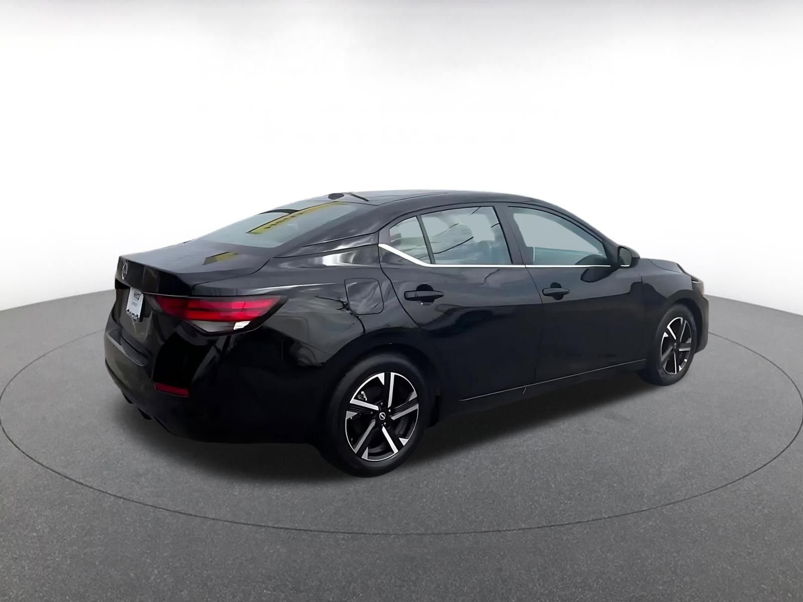 Thumbnail: 2025 Nissan Sentra - 15