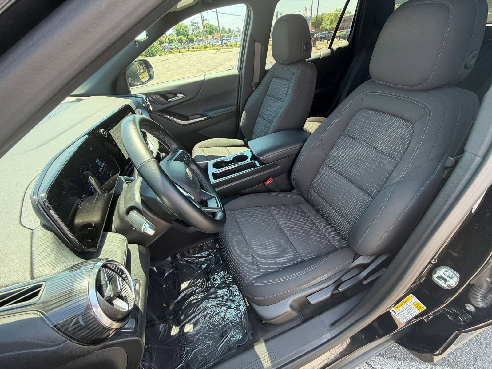 Thumbnail: 2025 Chevrolet Equinox - 28