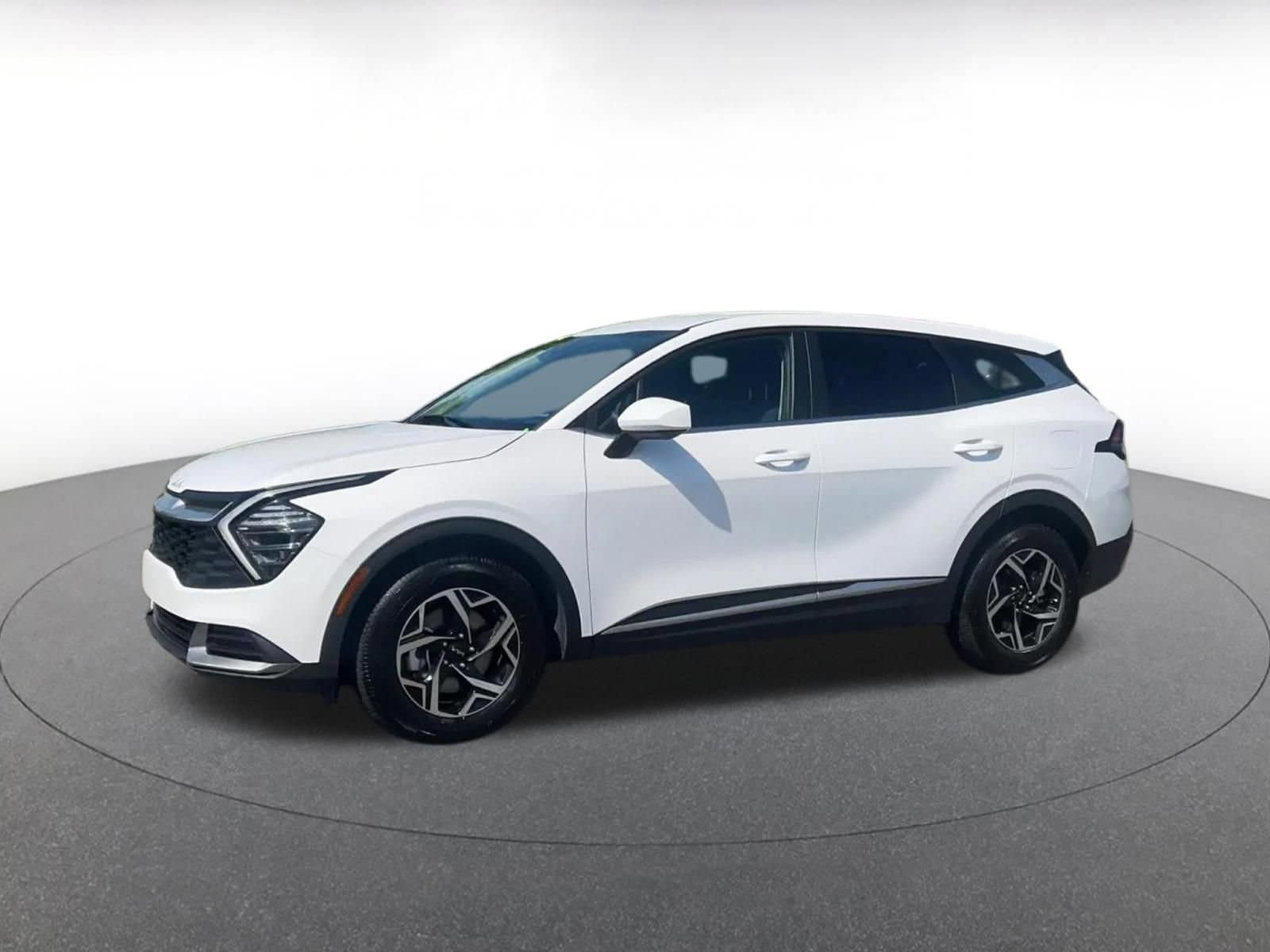 Thumbnail: 2025 Kia Sportage - 8