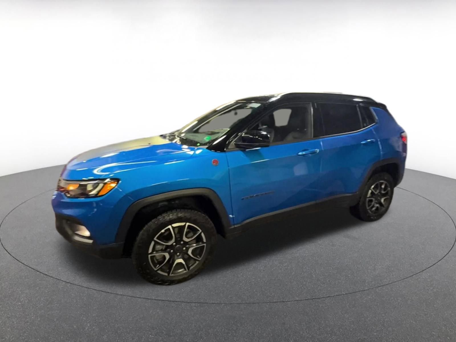 Thumbnail: 2025 Jeep Compass - 8