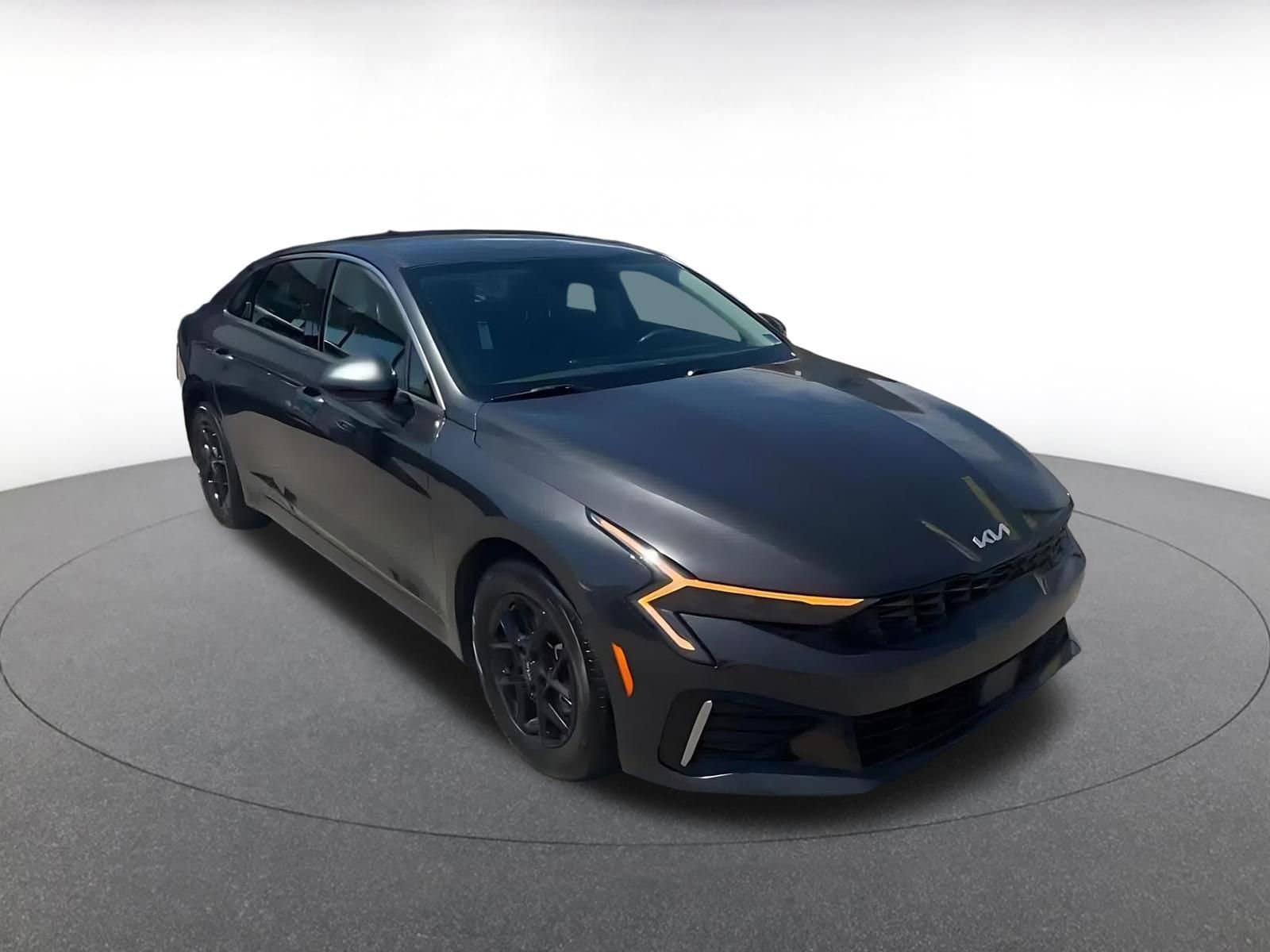Thumbnail: 2025 Kia K5 - 3