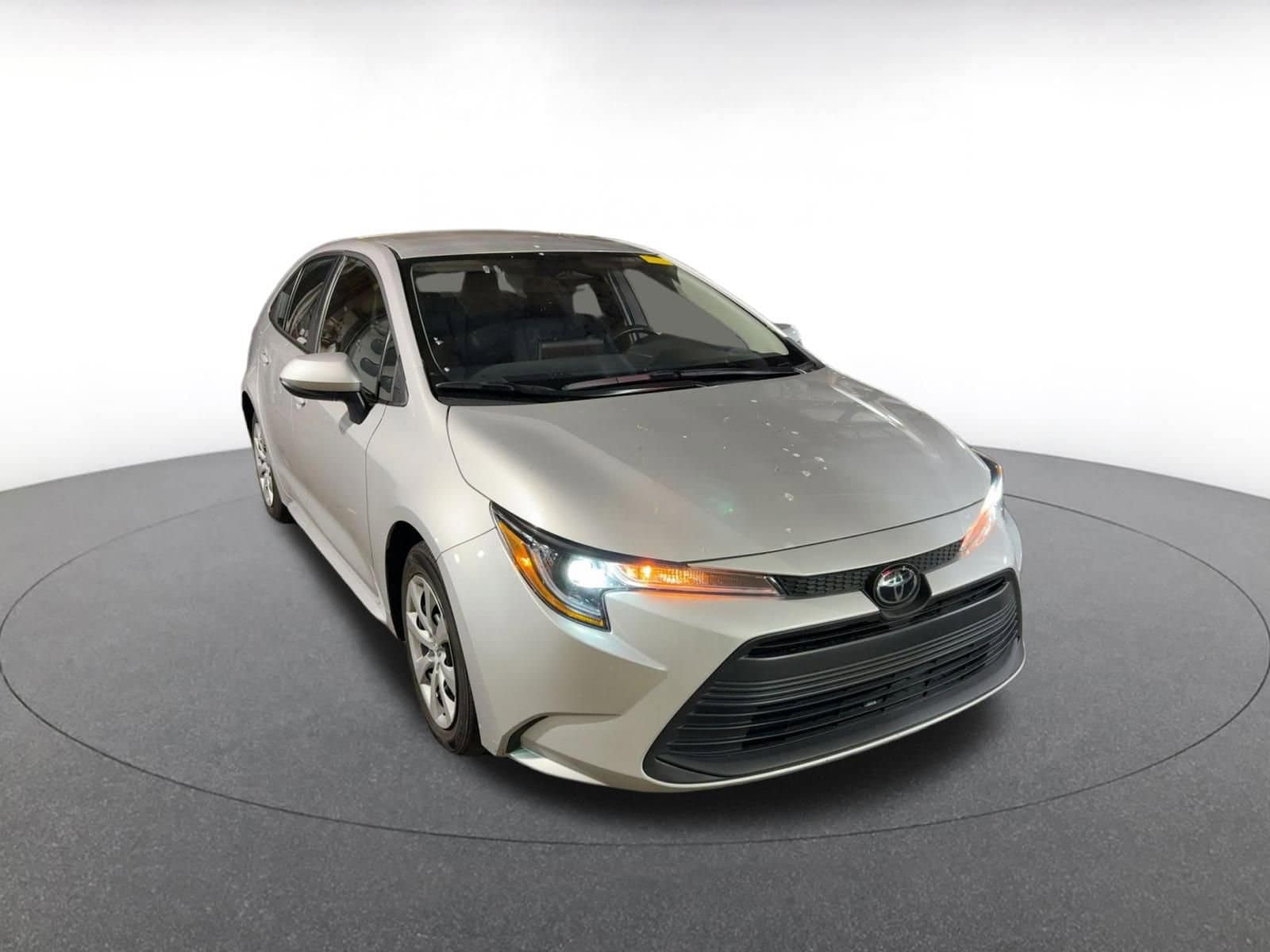 Thumbnail: 2025 Toyota Corolla - 1