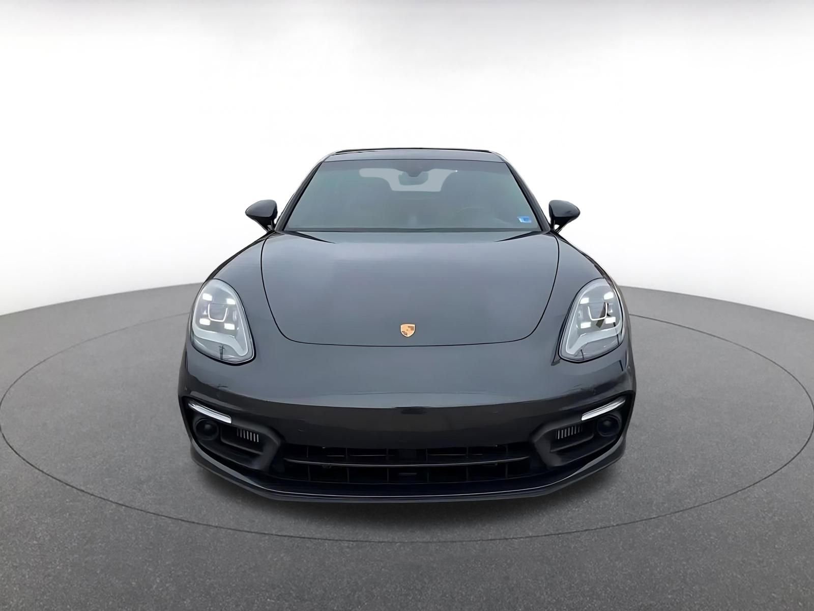 Thumbnail: 2023 Porsche Panamera - 7
