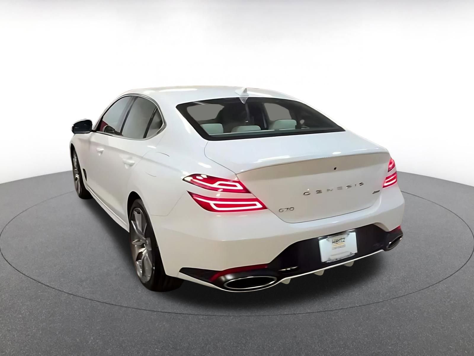 Thumbnail: 2025 Genesis G70 - 11