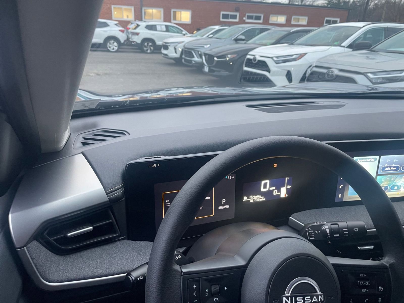 Thumbnail: 2025 Nissan Kicks - 32