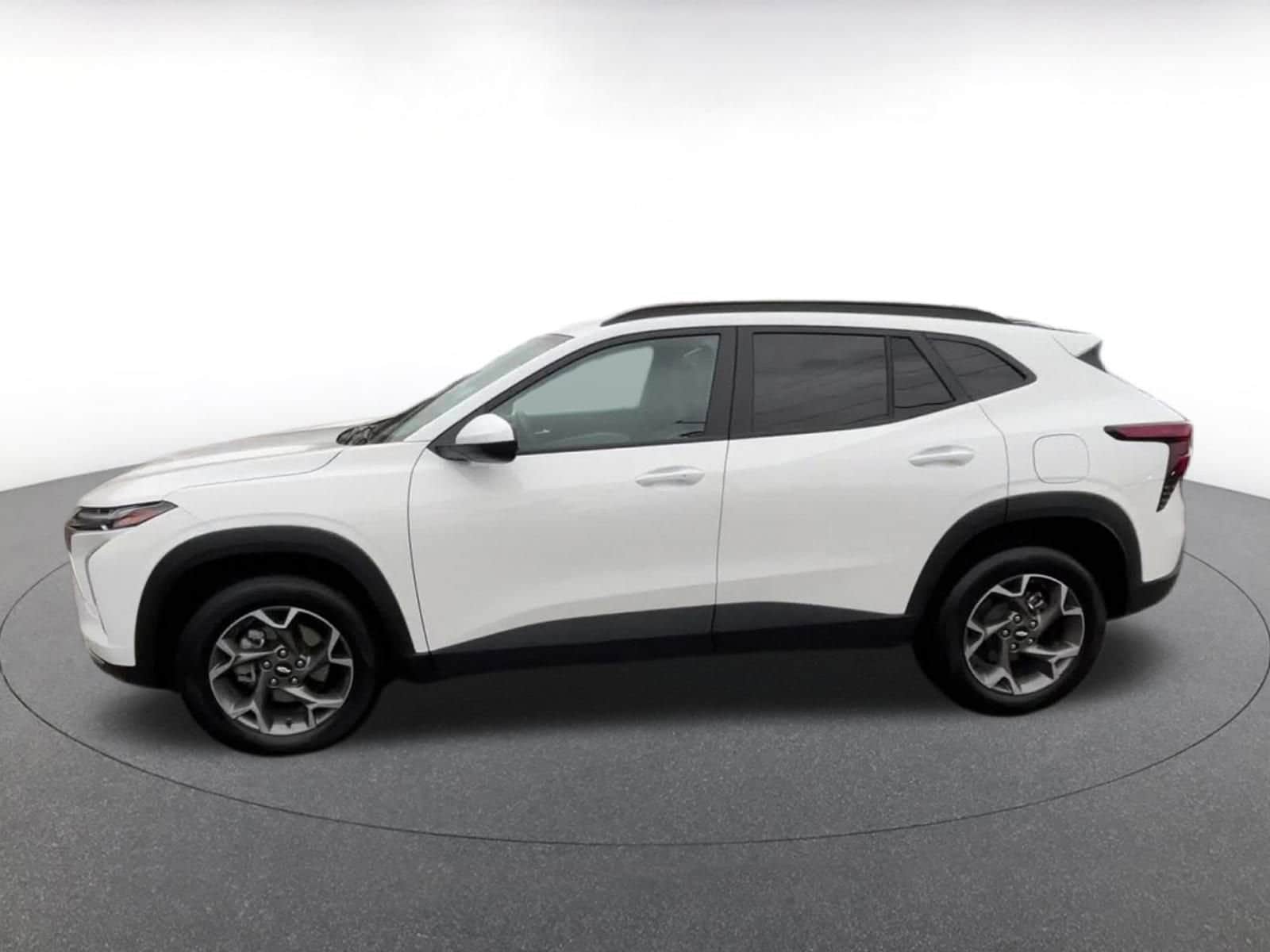 Thumbnail: 2025 Chevrolet Trax - 9