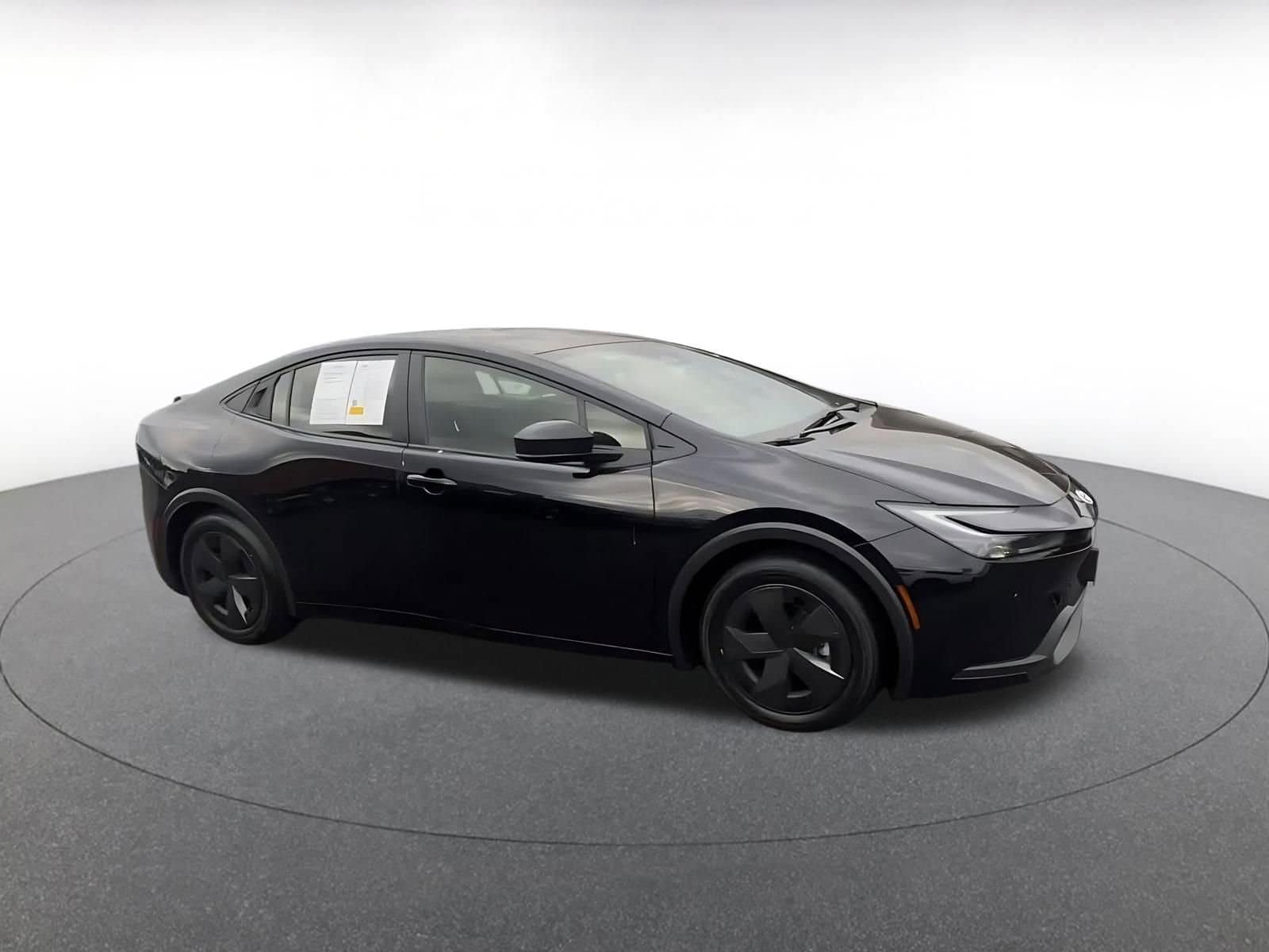 Thumbnail: 2025 Toyota Prius - 2