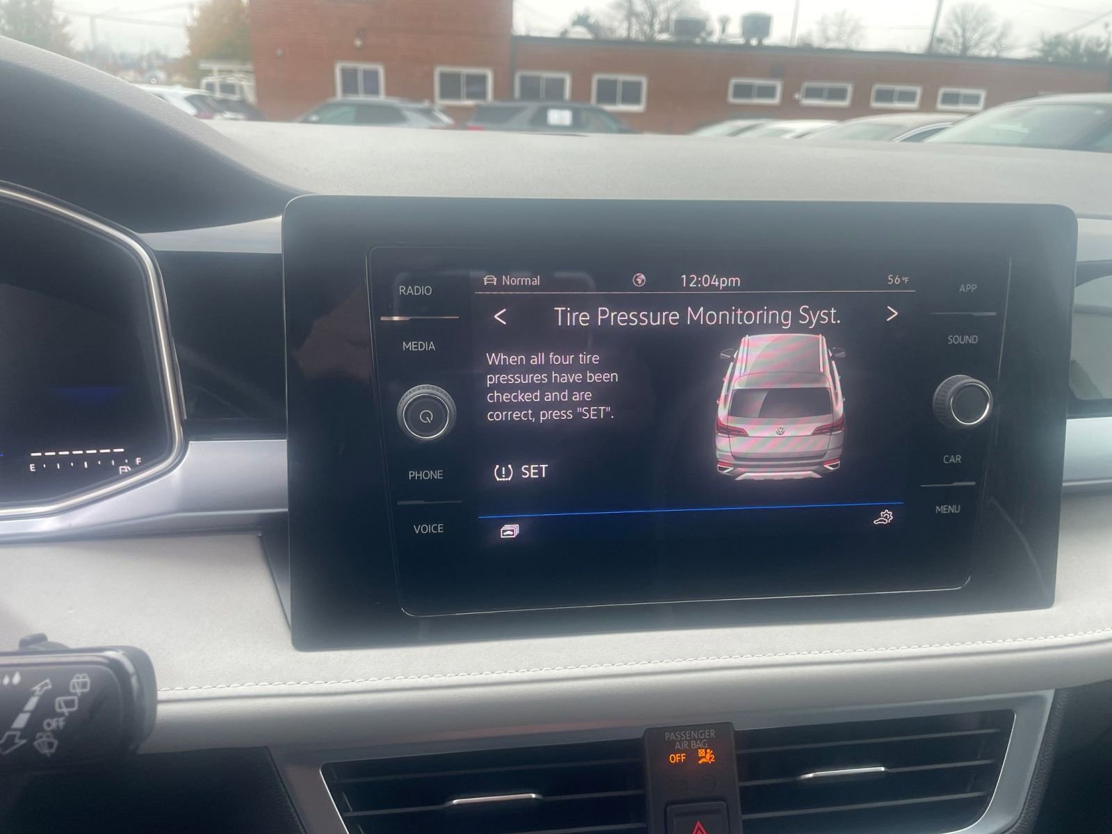 Thumbnail: 2025 Volkswagen Taos - 18