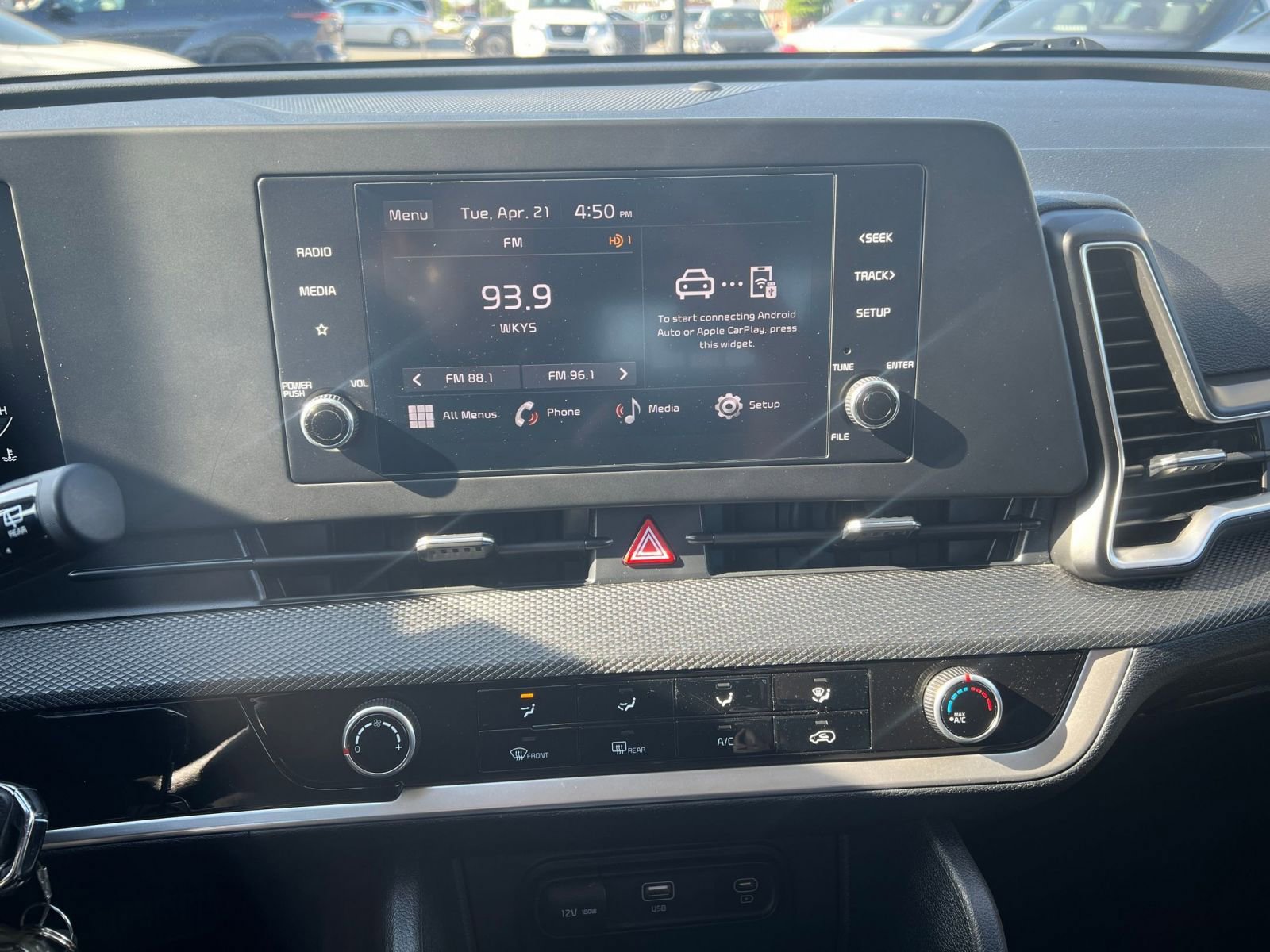 Thumbnail: 2025 Kia Sportage - 17