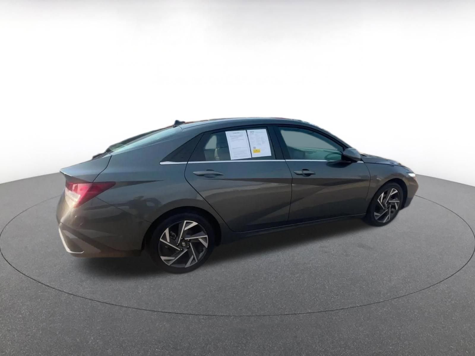 Thumbnail: 2025 Hyundai Elantra - 14