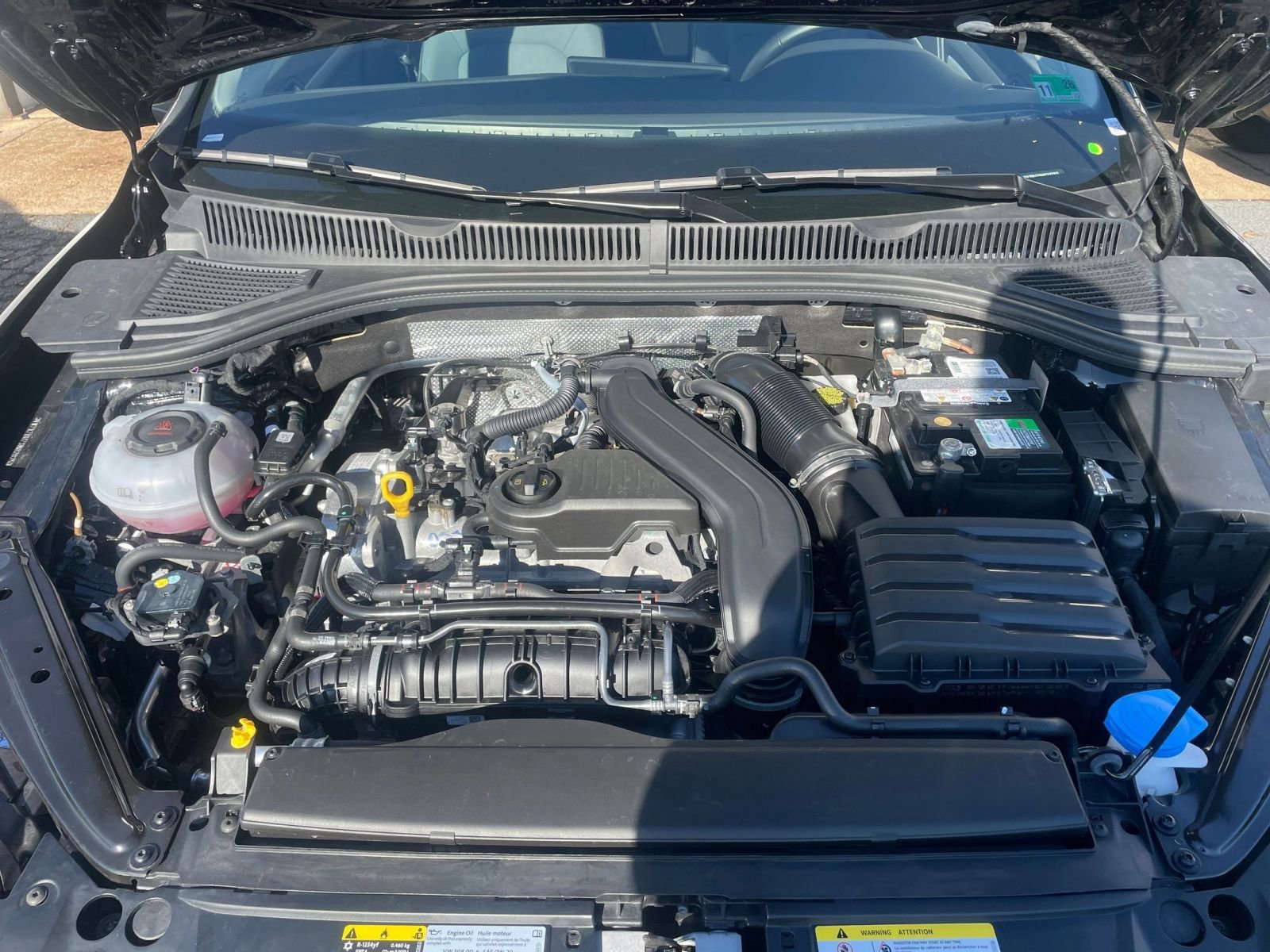 Thumbnail: 2025 Volkswagen Jetta - 33