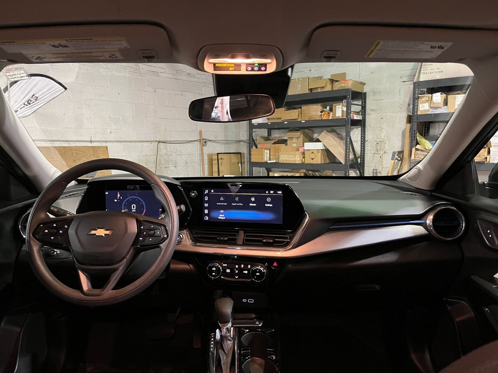 Thumbnail: 2025 Chevrolet Trax - 32