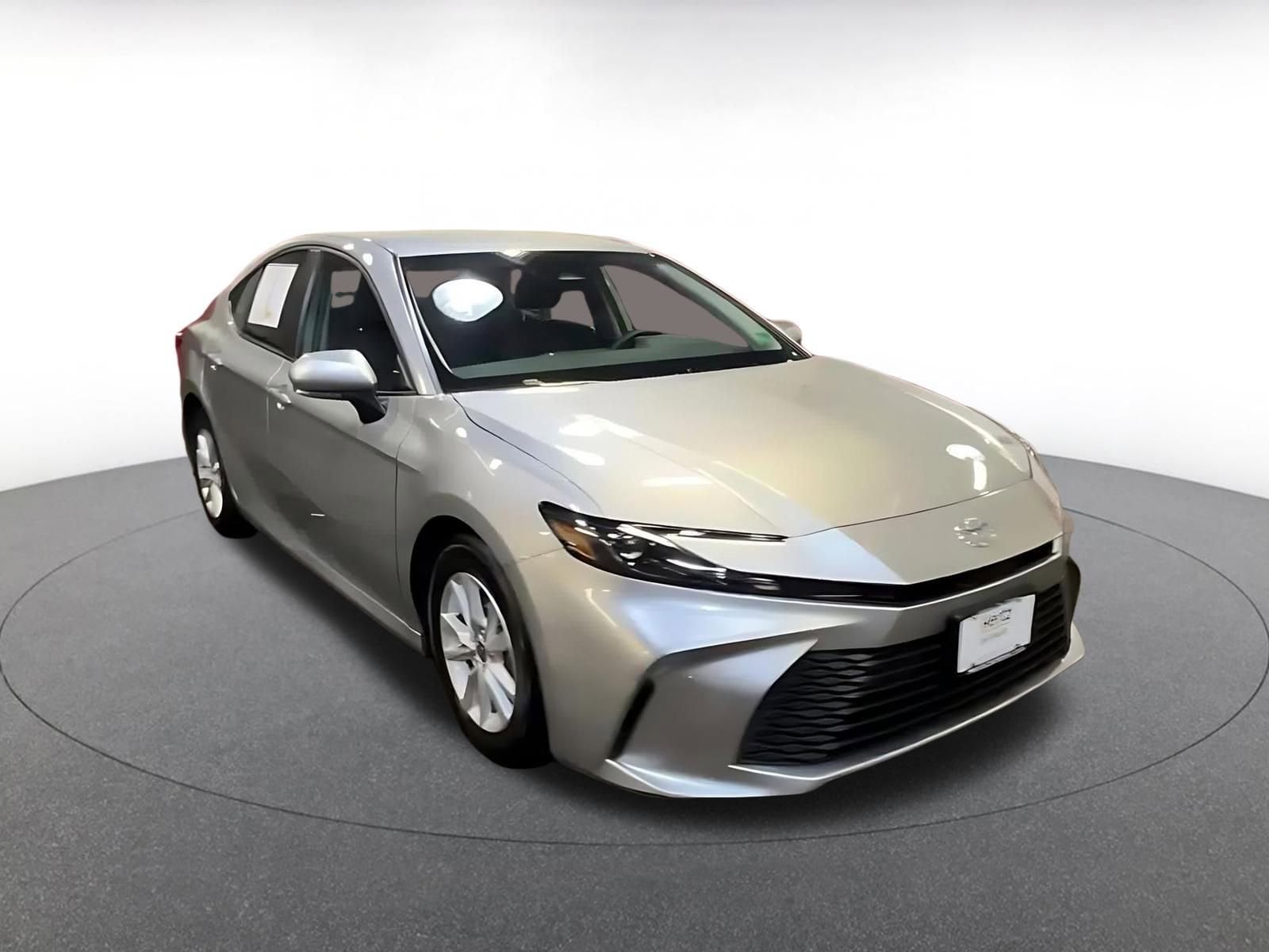 Thumbnail: 2025 Toyota Camry - 3