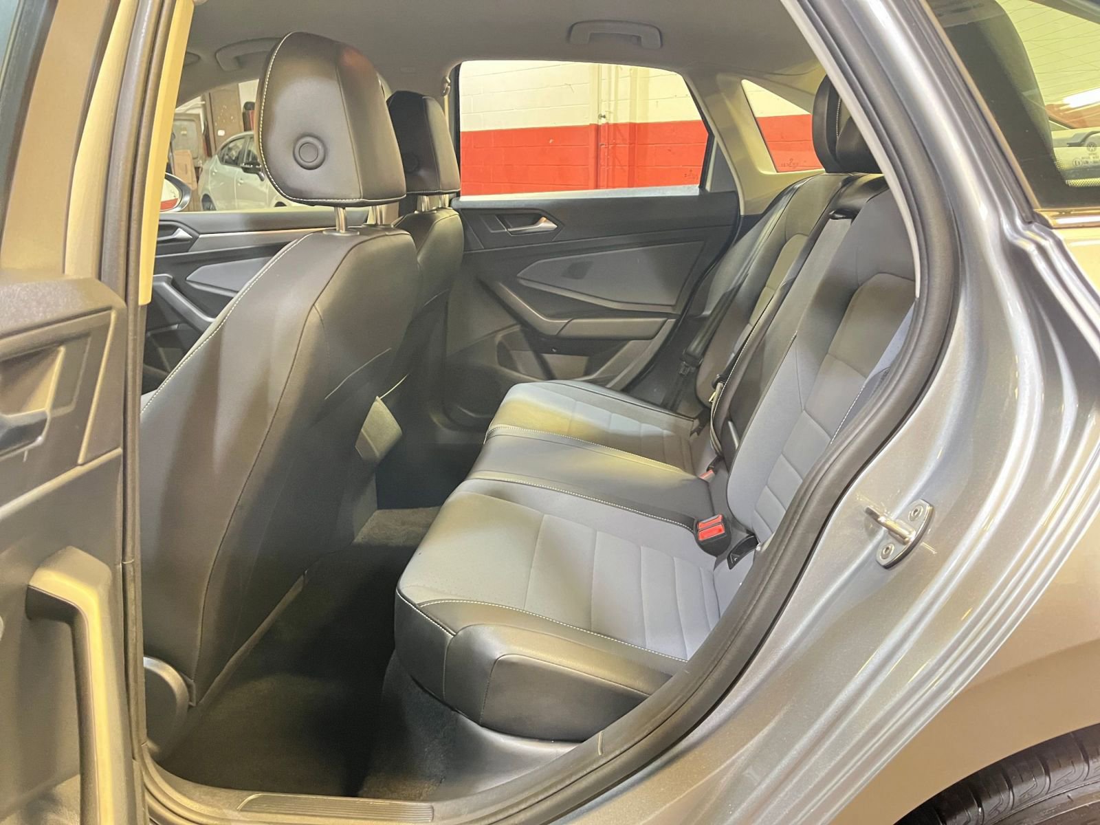 Thumbnail: 2025 Volkswagen Jetta - 24