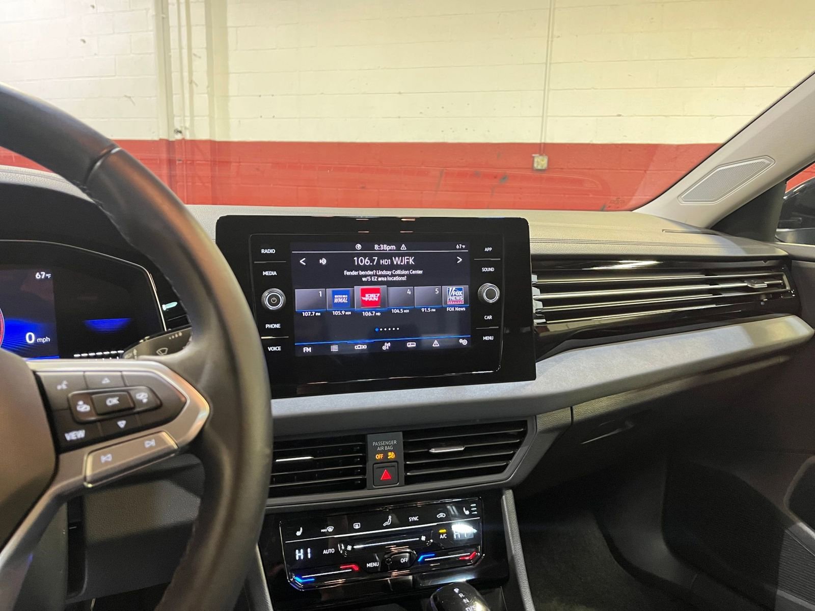 Thumbnail: 2025 Volkswagen Jetta - 21