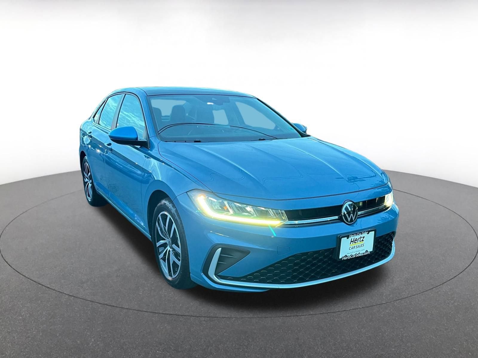 Thumbnail: 2025 Volkswagen Jetta - 1