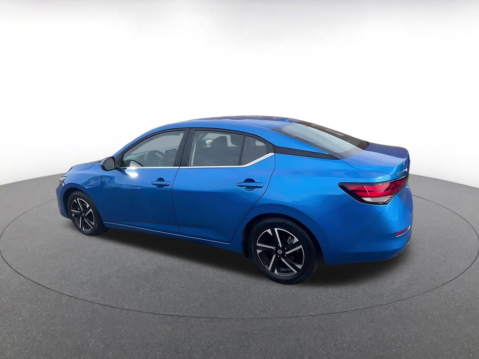 Thumbnail: 2025 Nissan Sentra - 10