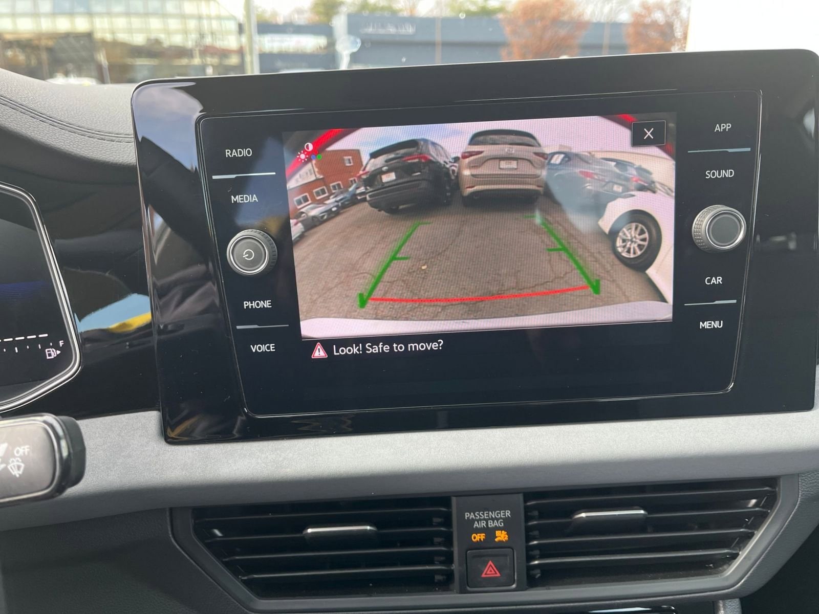 Thumbnail: 2025 Volkswagen Jetta - 24