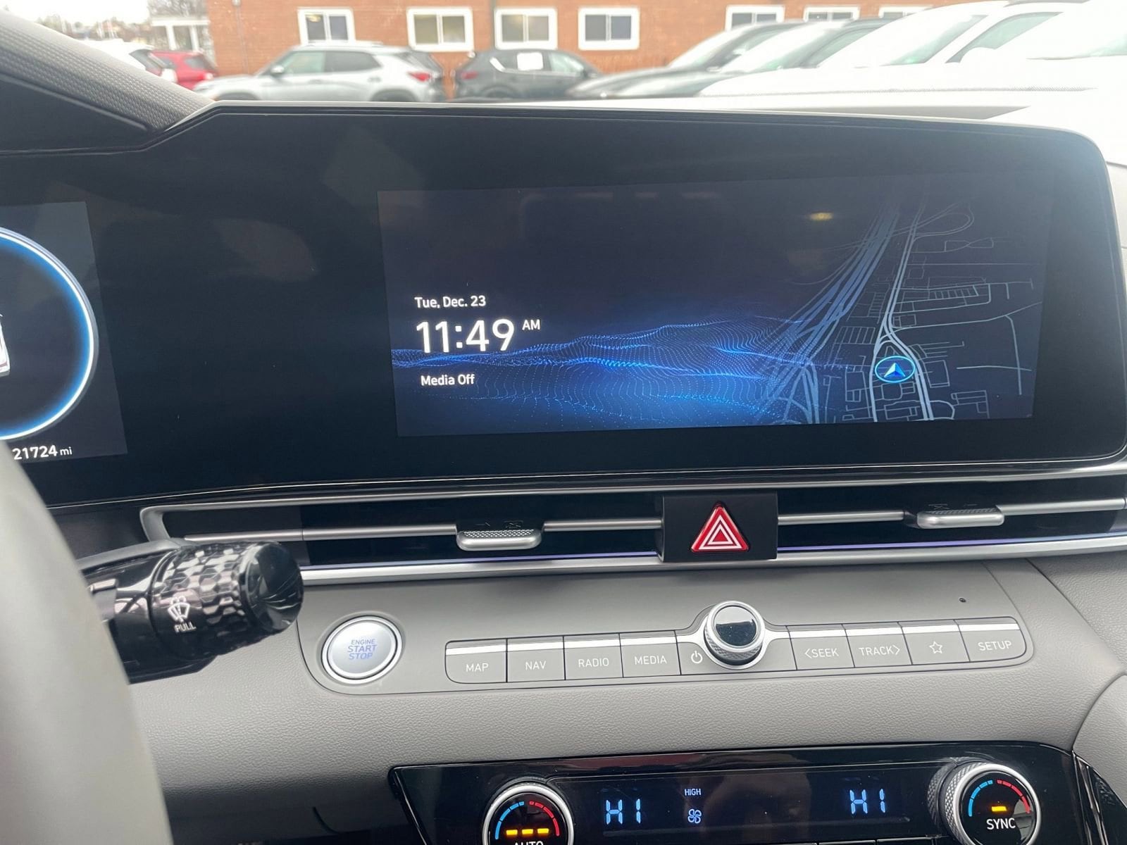 Thumbnail: 2025 Hyundai Elantra - 18