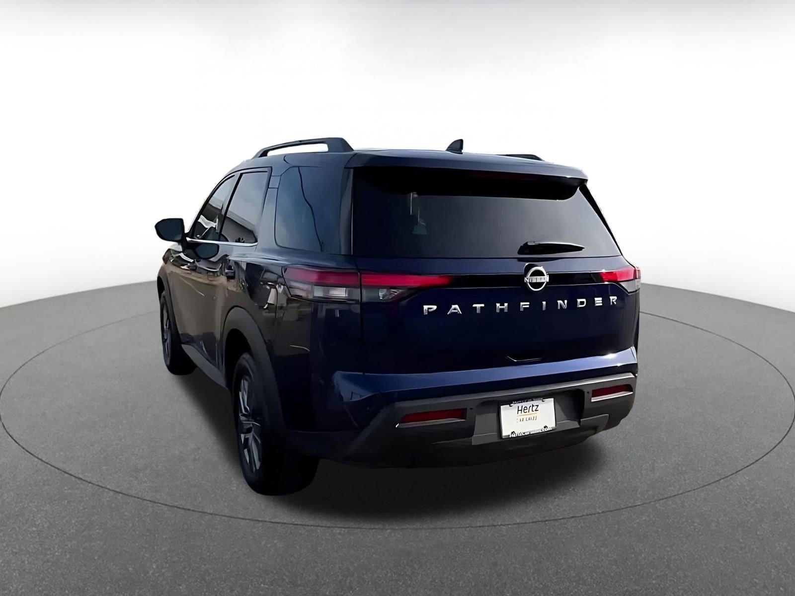 Thumbnail: 2025 Nissan Pathfinder - 11