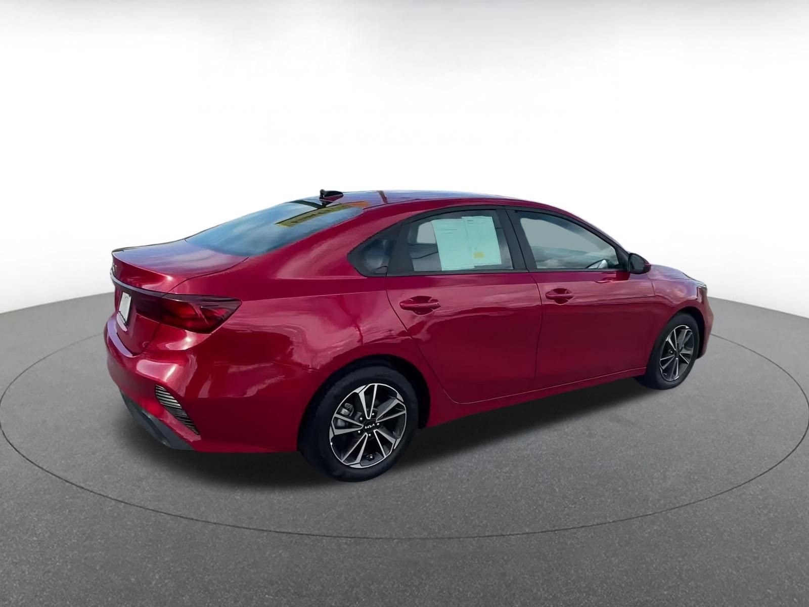 Thumbnail: 2024 Kia Forte - 15