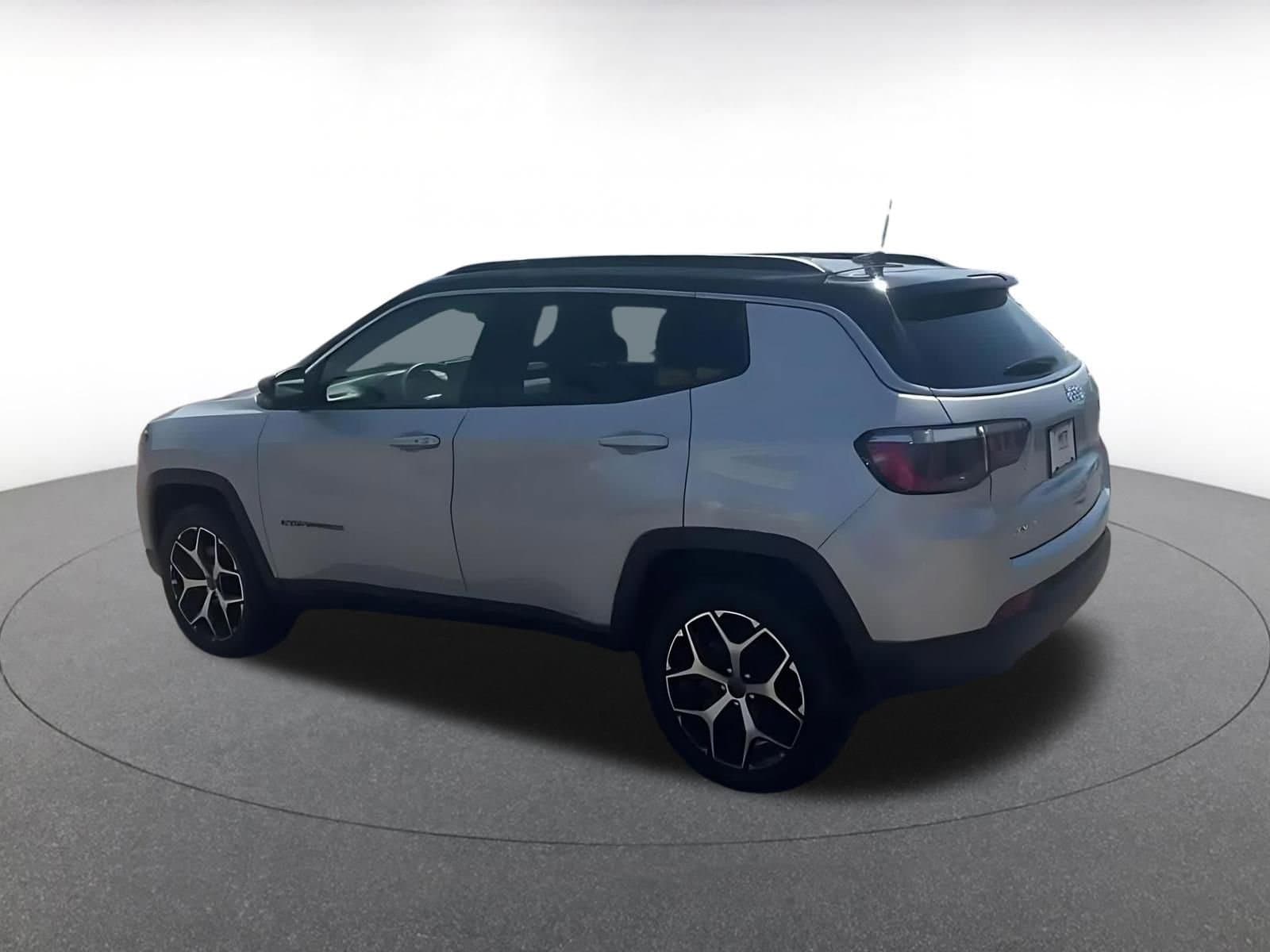 Thumbnail: 2025 Jeep Compass - 10