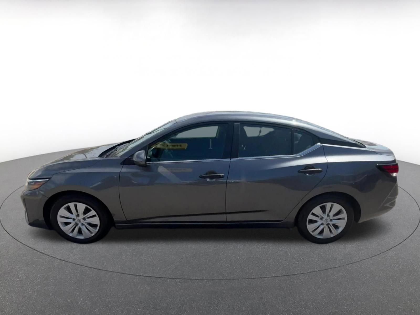 Thumbnail: 2025 Nissan Sentra - 9