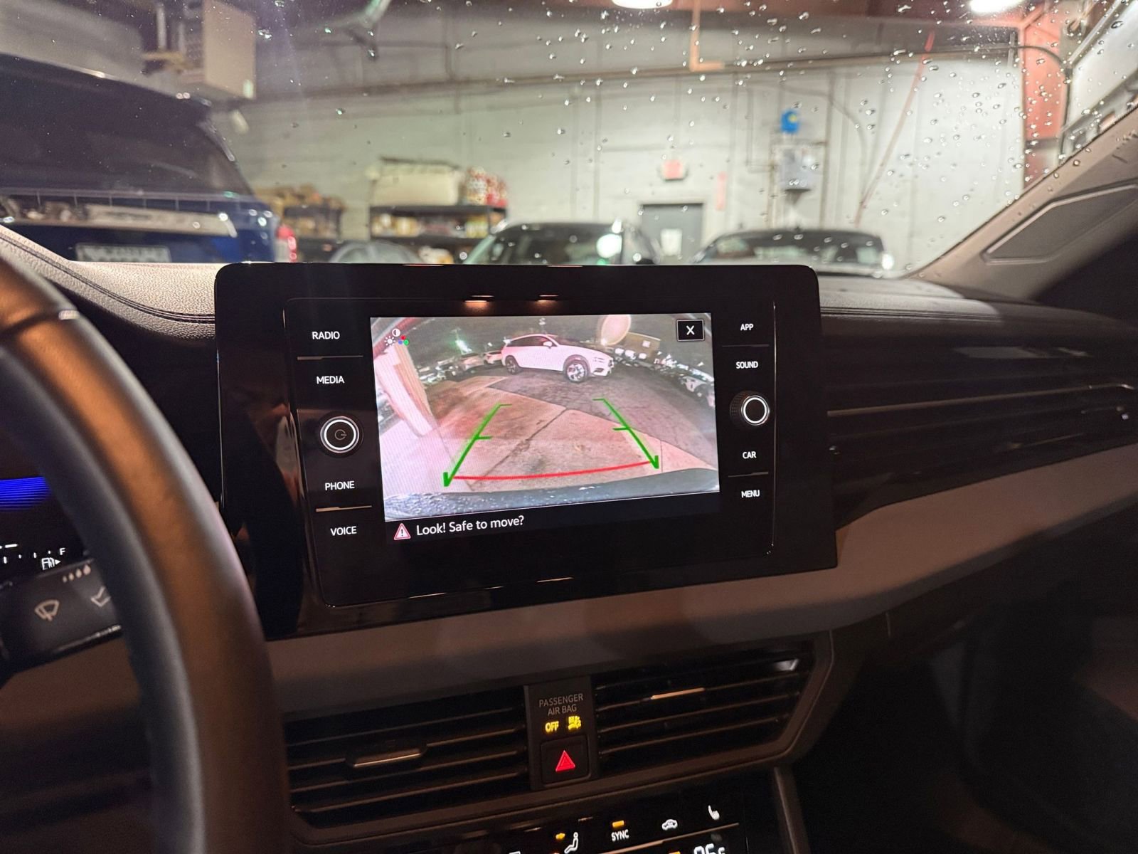 Thumbnail: 2025 Volkswagen Jetta - 17