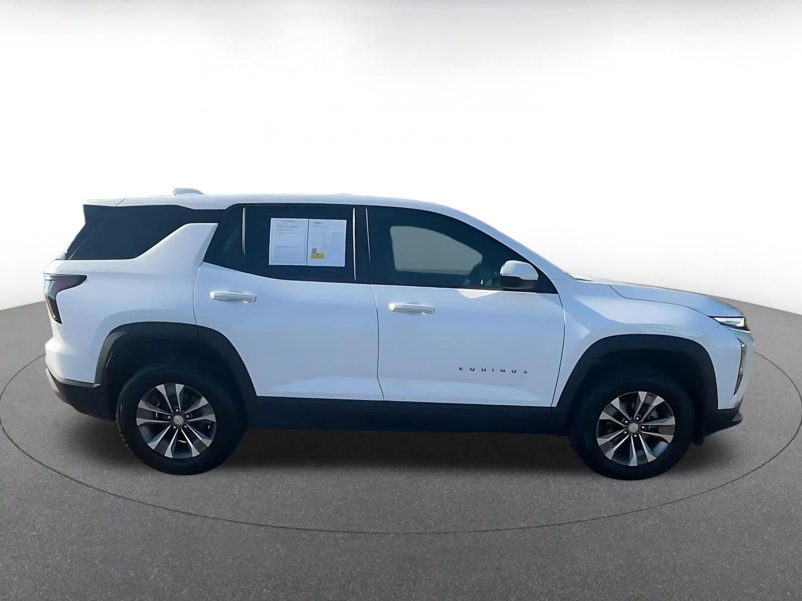Thumbnail: 2025 Chevrolet Equinox - 16