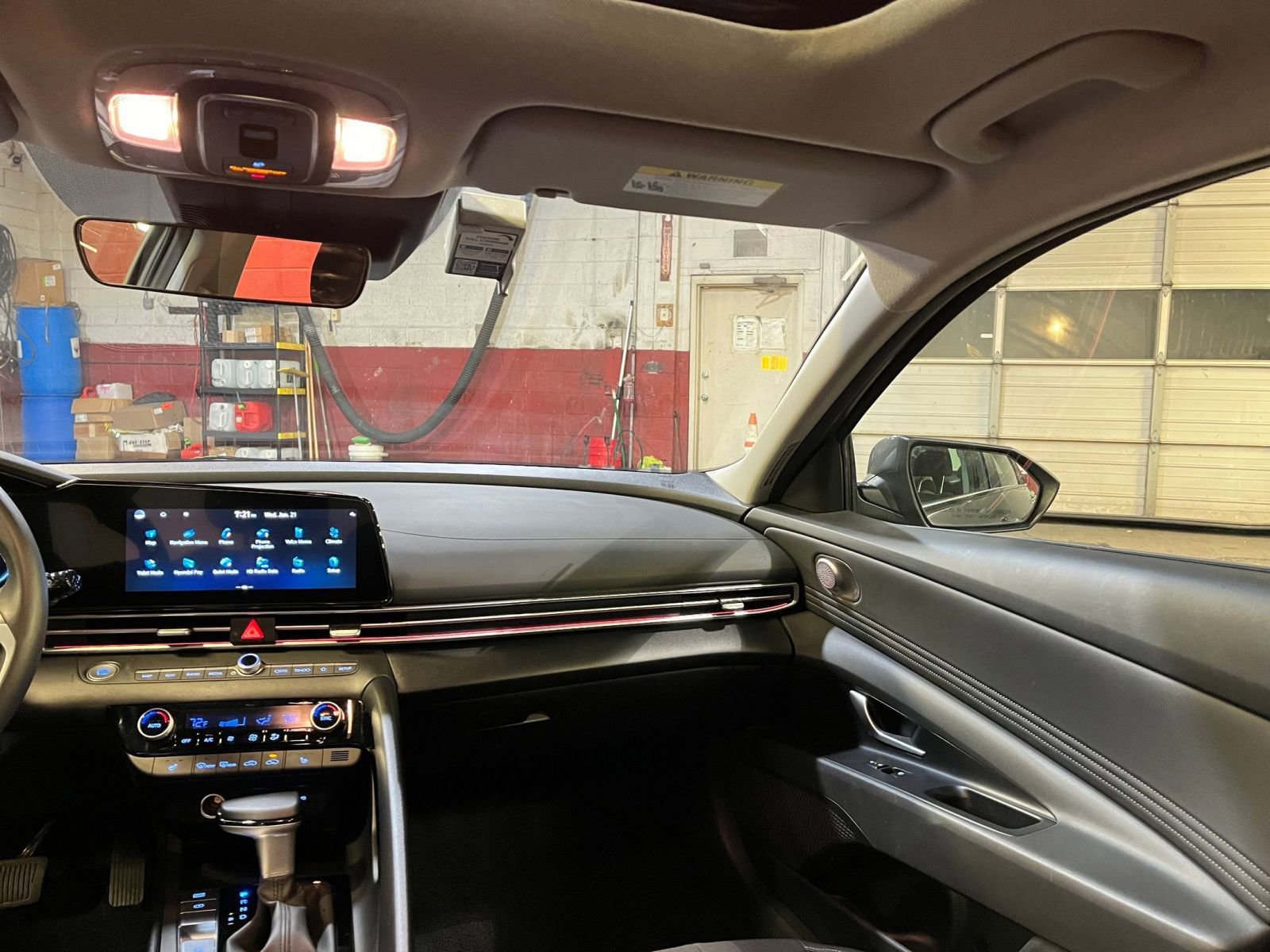 Thumbnail: 2025 Hyundai Elantra - 34