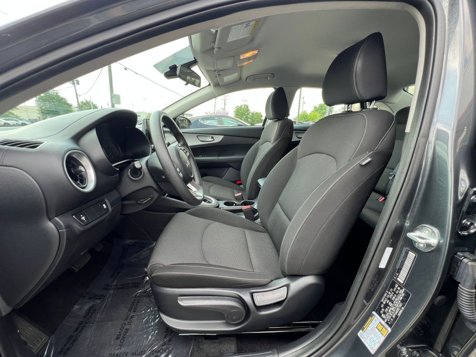 2024 Kia Forte LXS 34