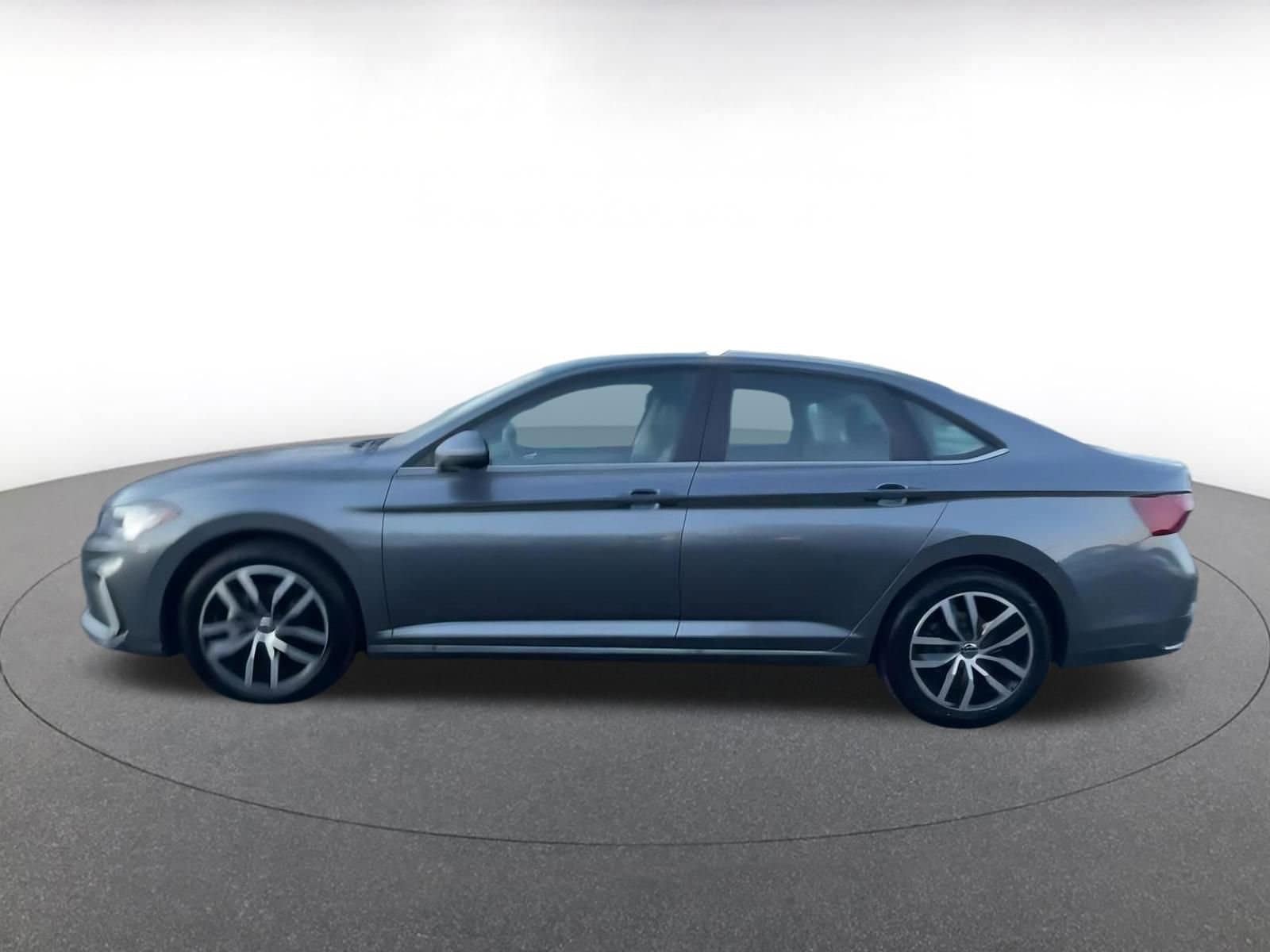 Thumbnail: 2025 Volkswagen Jetta - 10