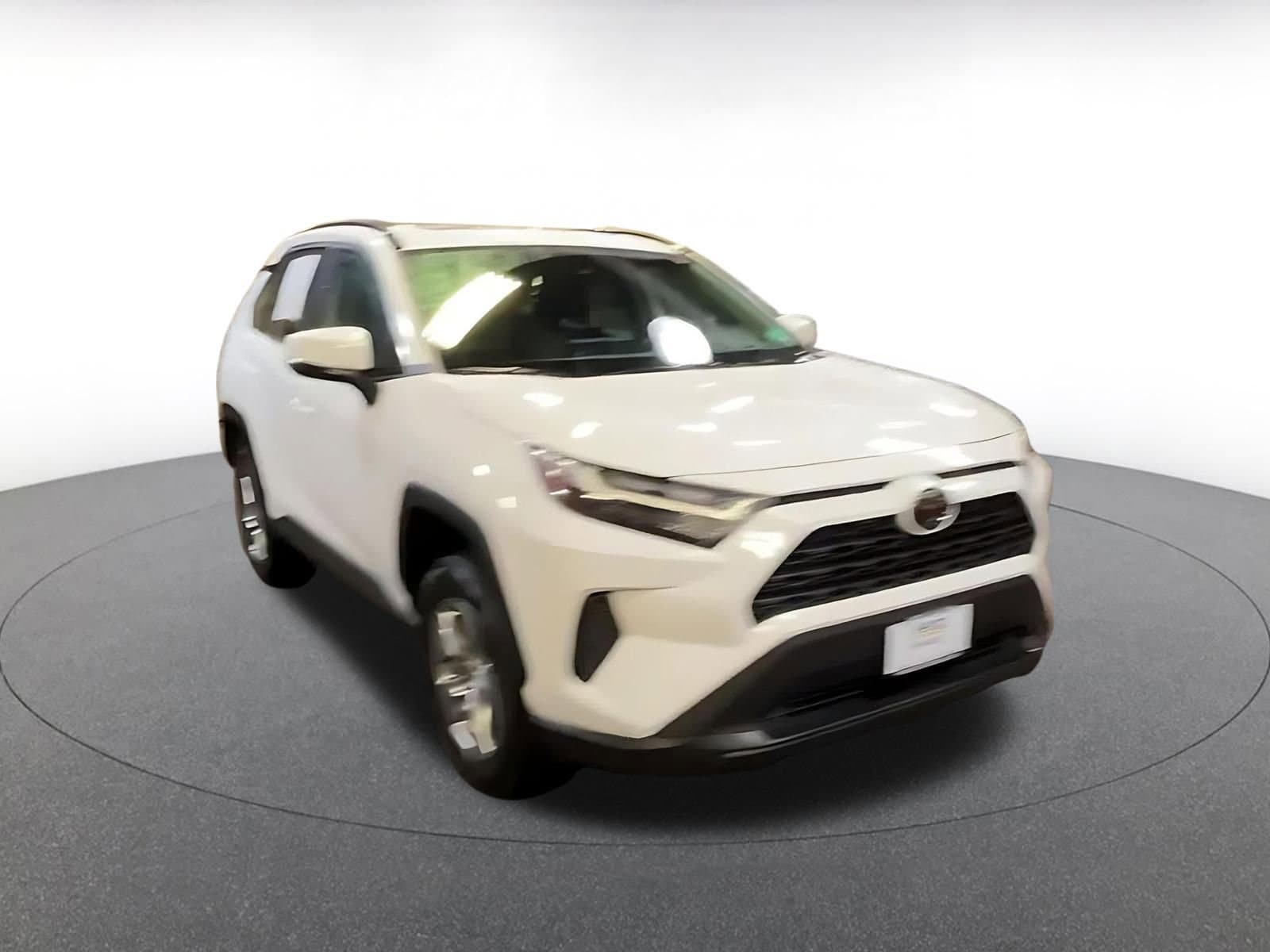 Thumbnail: 2025 Toyota RAV4 - 3