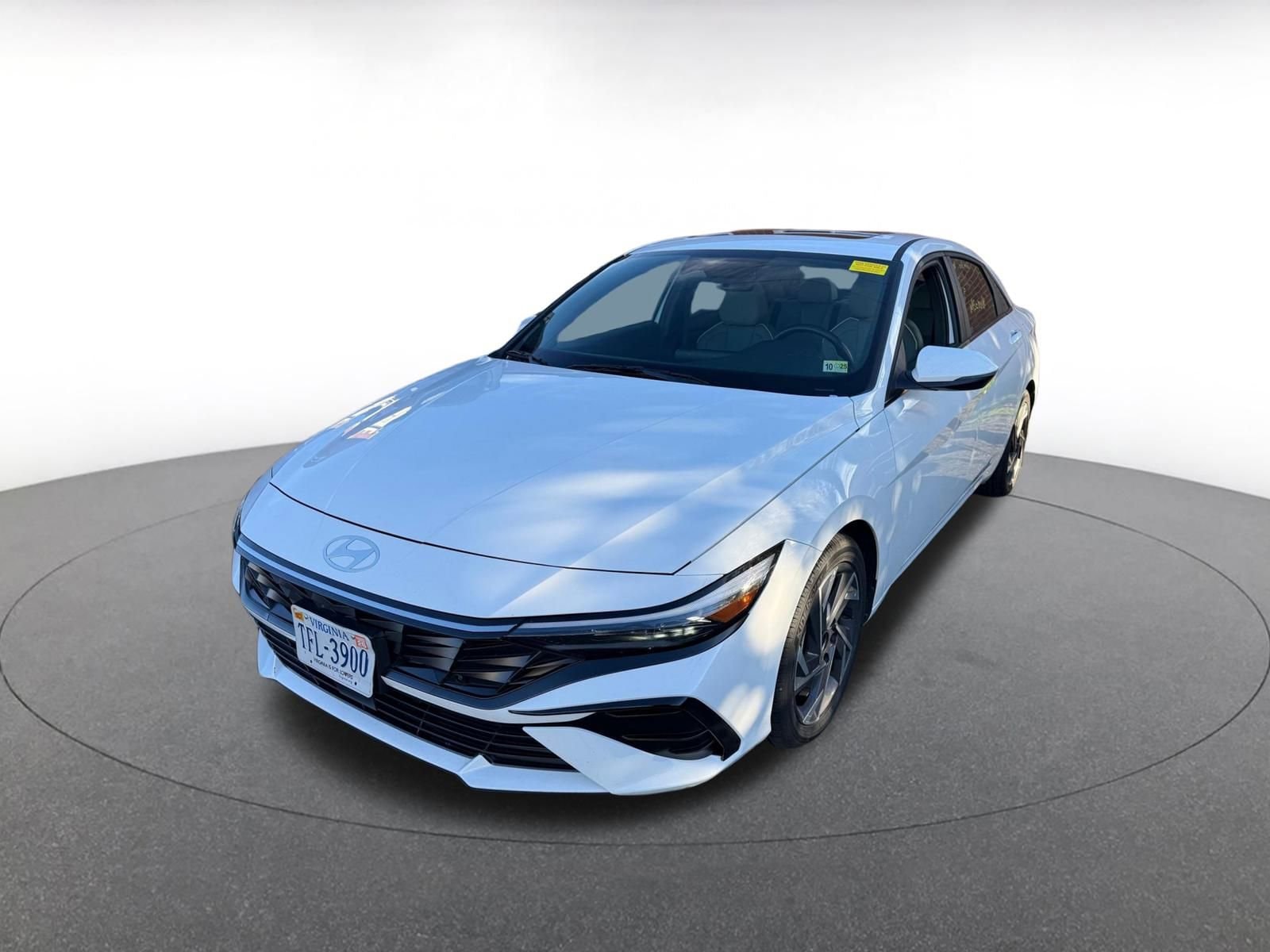 Thumbnail: 2025 Hyundai Elantra - 3