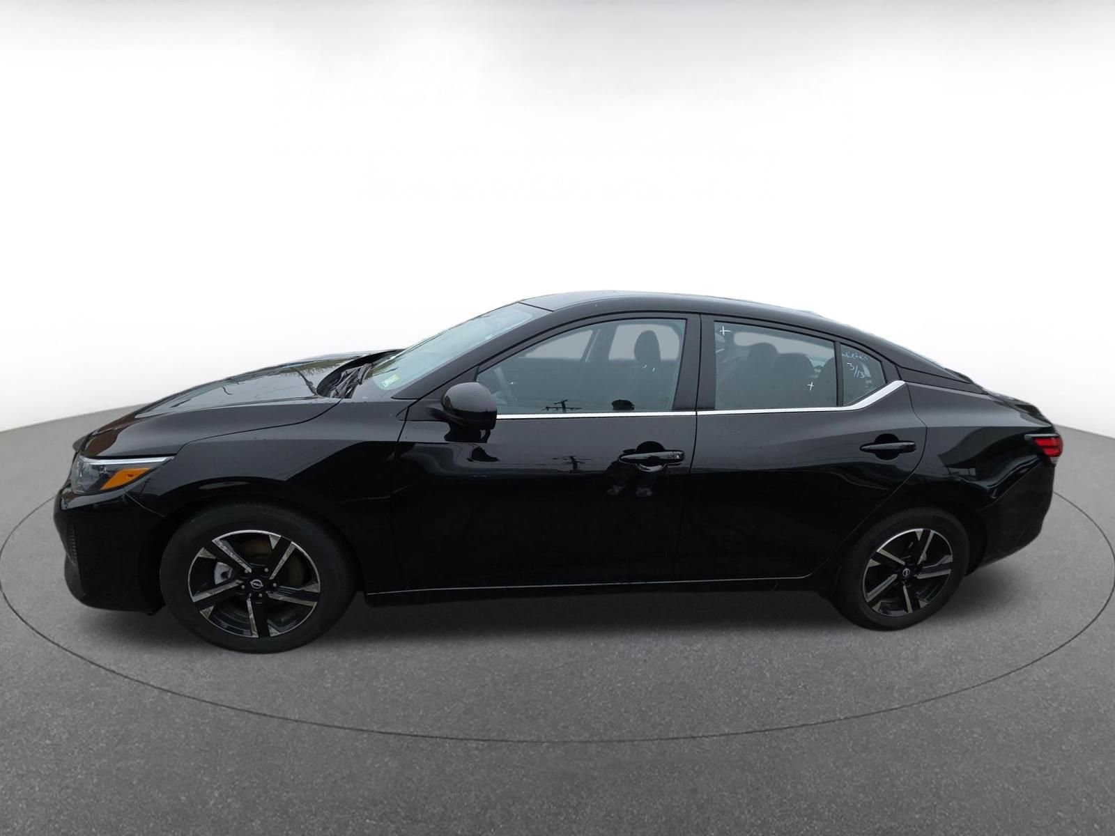 Thumbnail: 2025 Nissan Sentra - 4