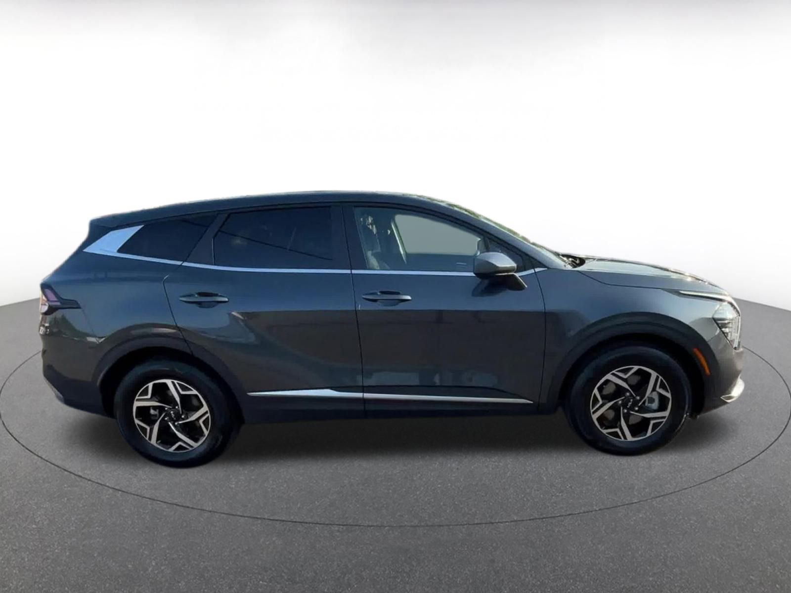 Thumbnail: 2024 Kia Sportage - 16