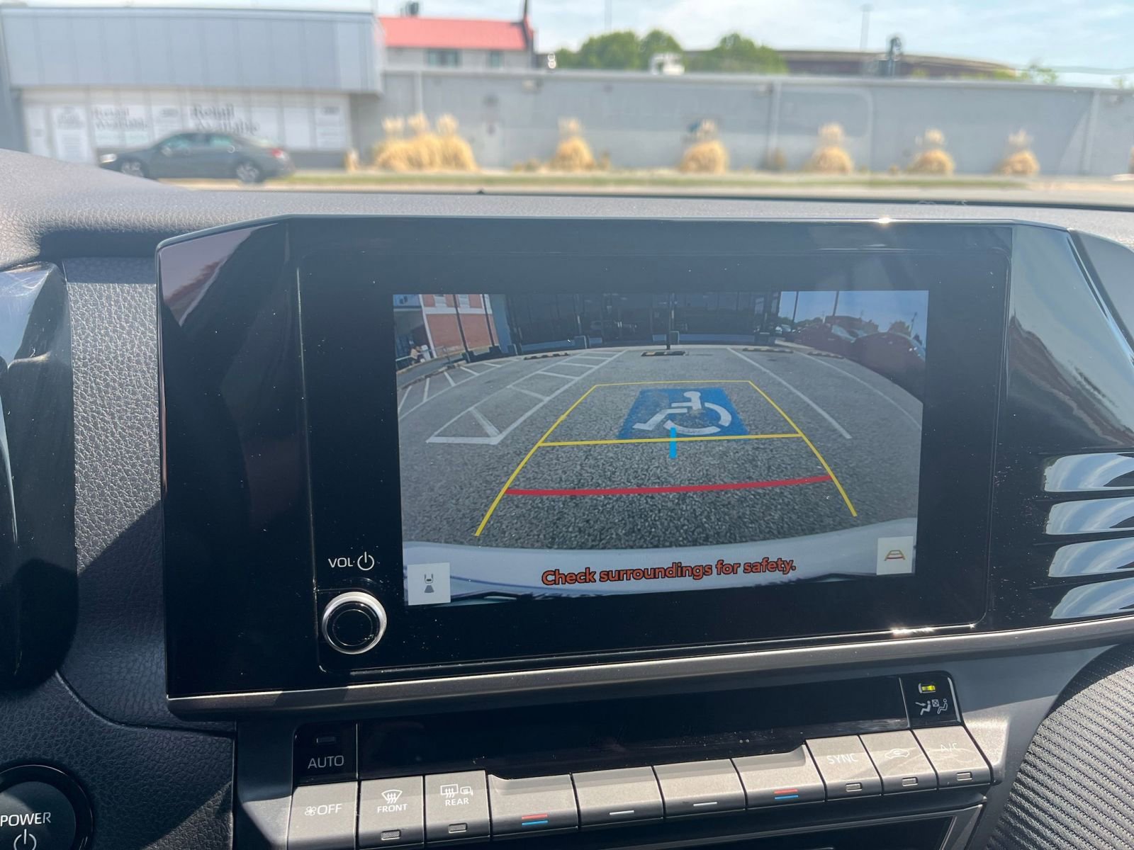 Thumbnail: 2025 Toyota Camry - 24