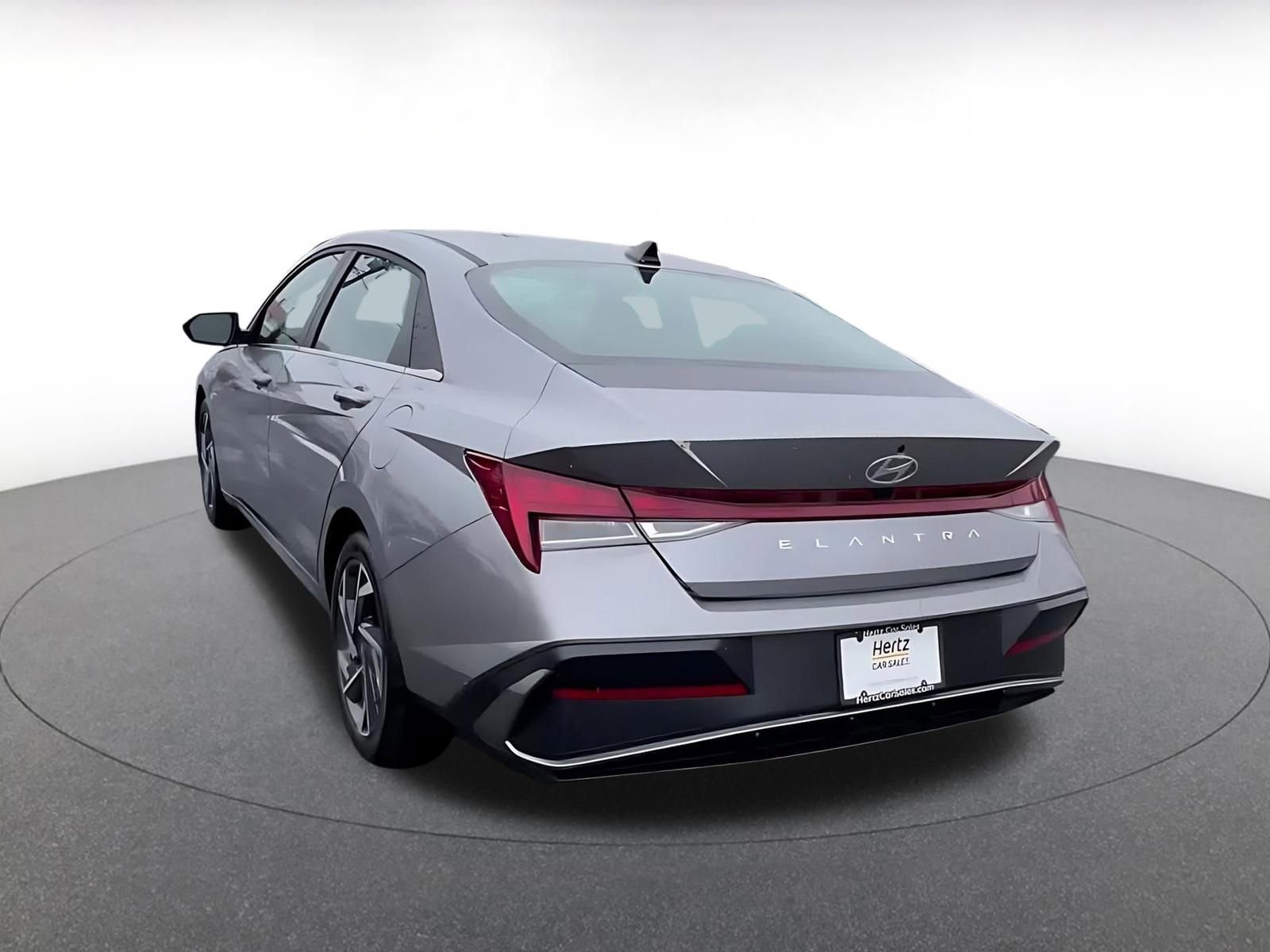 Thumbnail: 2025 Hyundai Elantra - 11