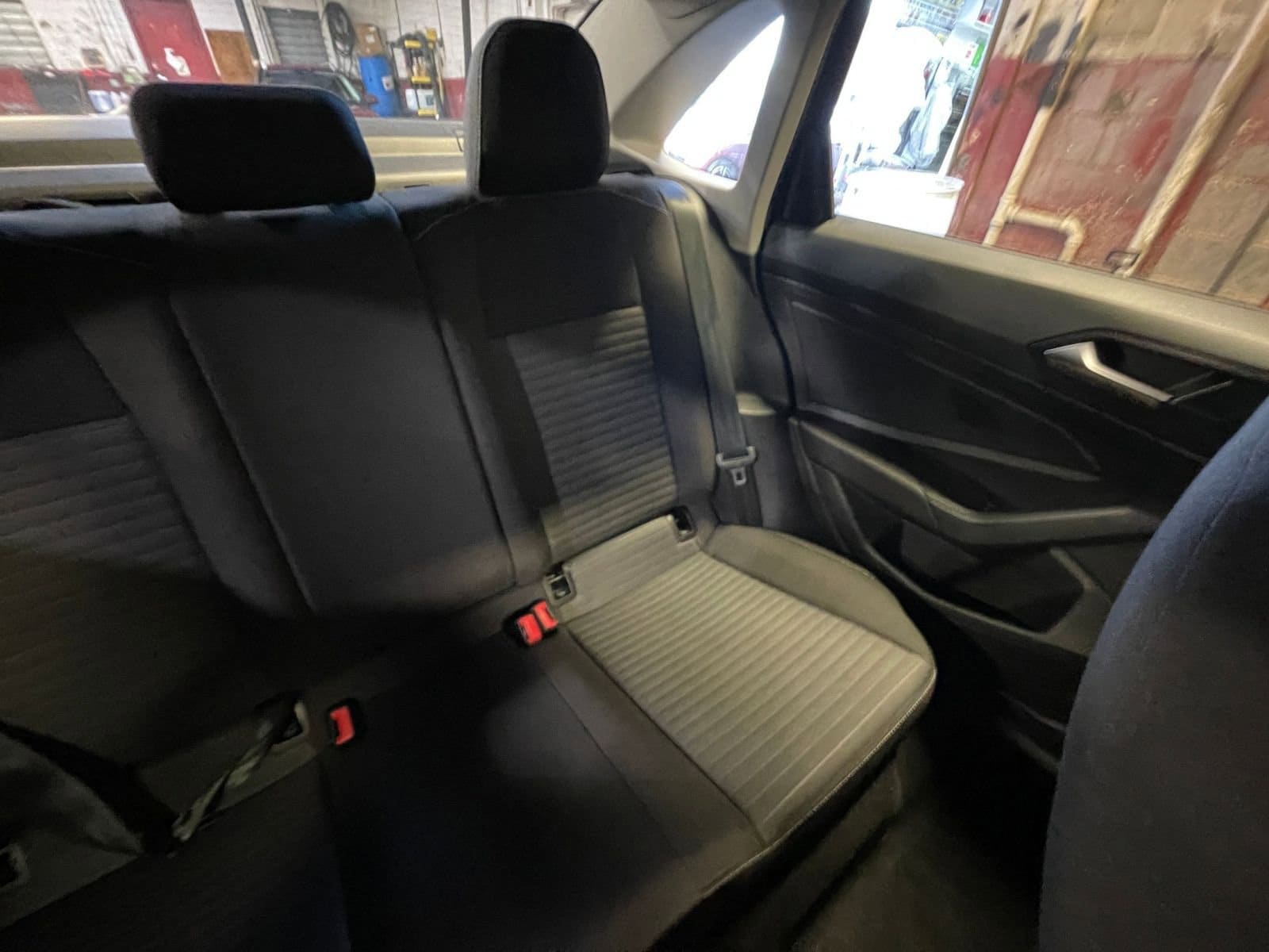 Thumbnail: 2025 Volkswagen Jetta - 35