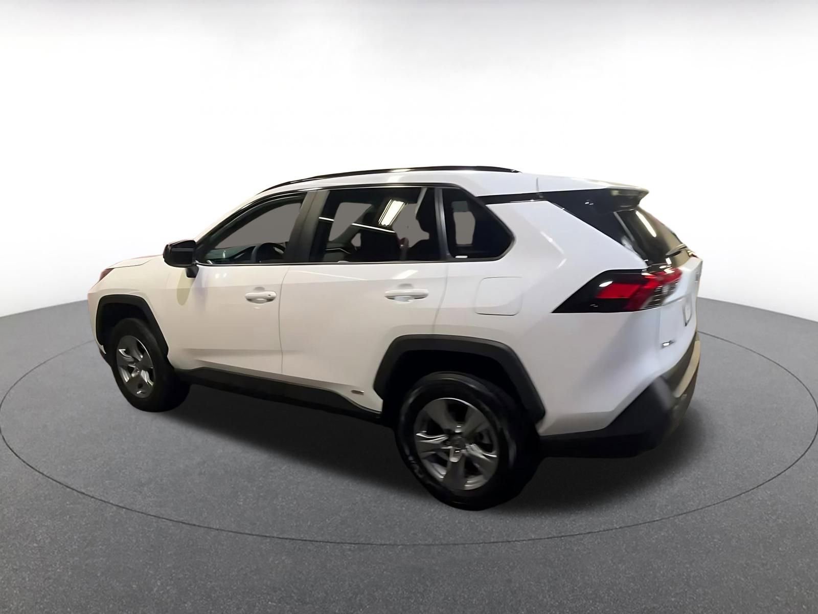 Thumbnail: 2025 Toyota RAV4 - 10