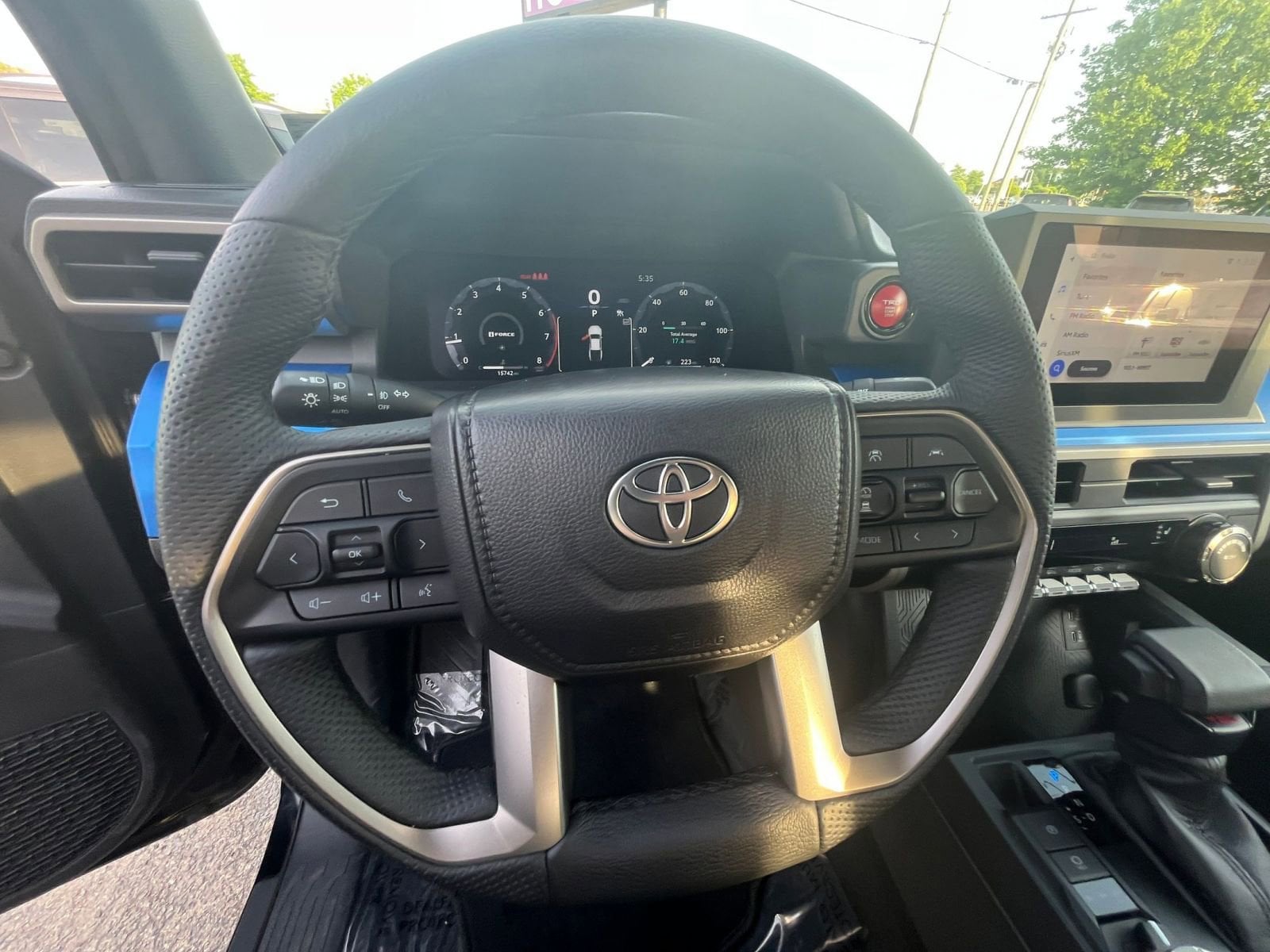 Thumbnail: 2025 Toyota Tacoma - 25