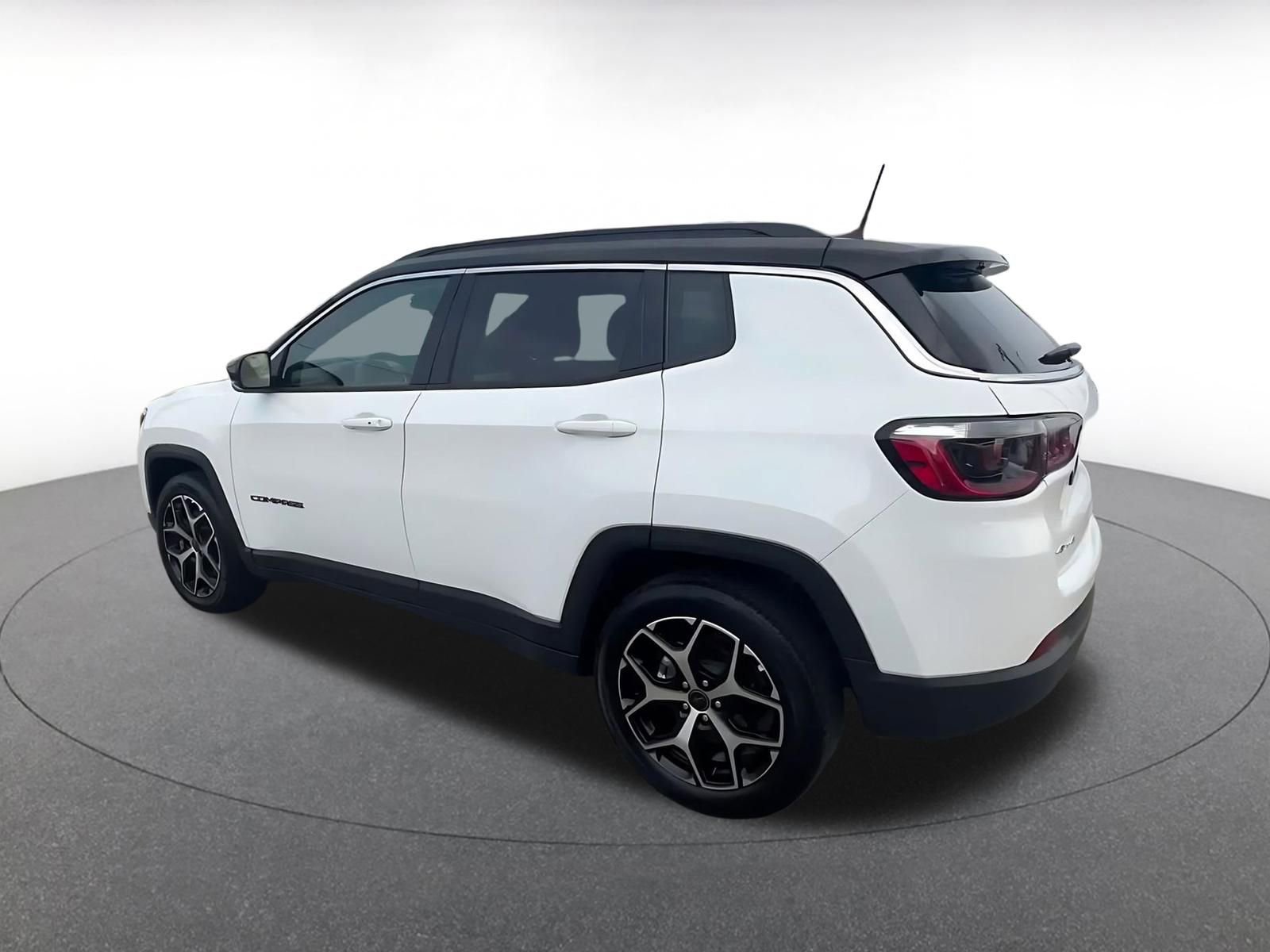 Thumbnail: 2025 Jeep Compass - 10