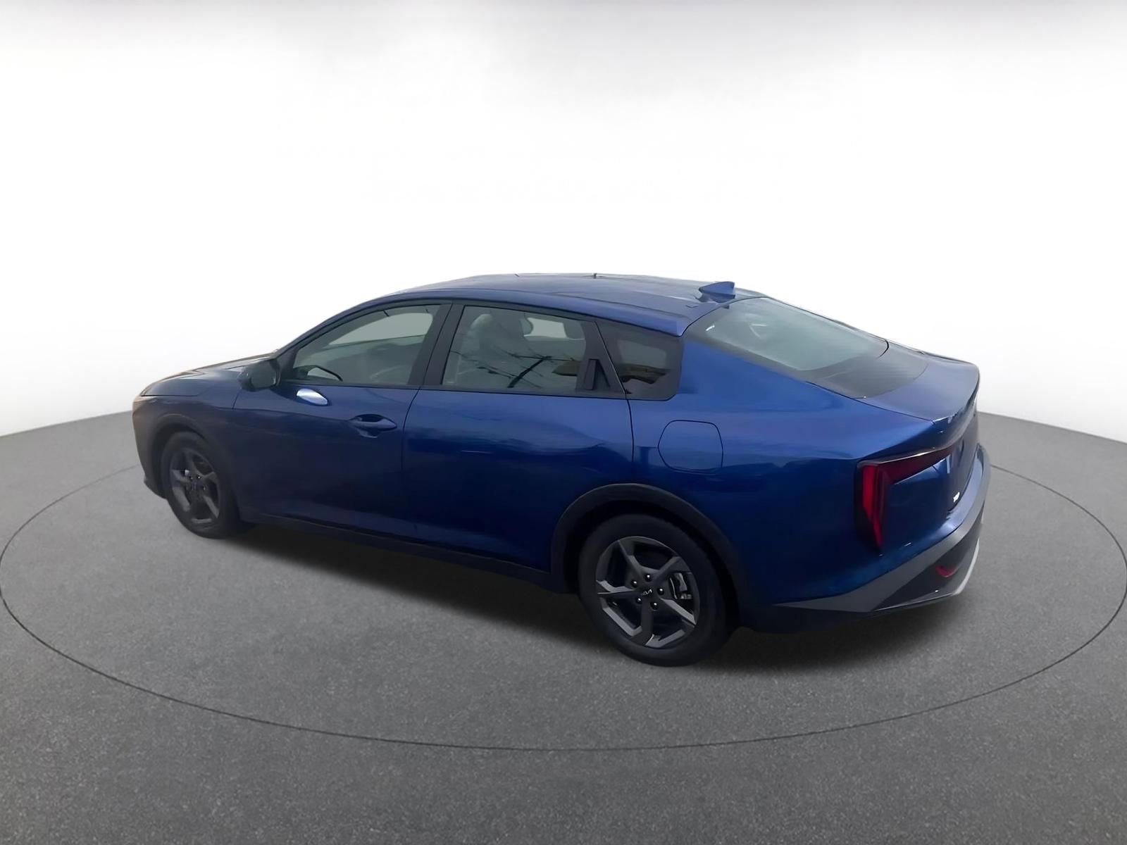 Thumbnail: 2025 Kia K4 - 10