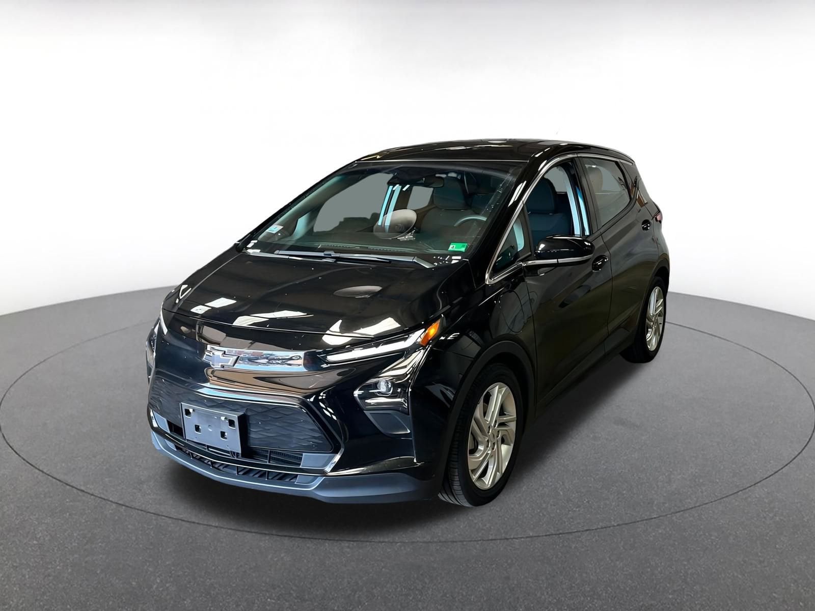 Thumbnail: 2023 Chevrolet Bolt EV - 3