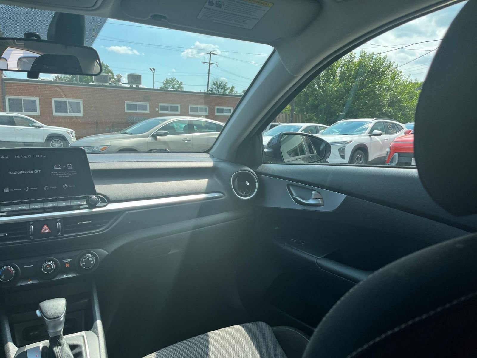 Thumbnail: 2024 Kia Forte - 33