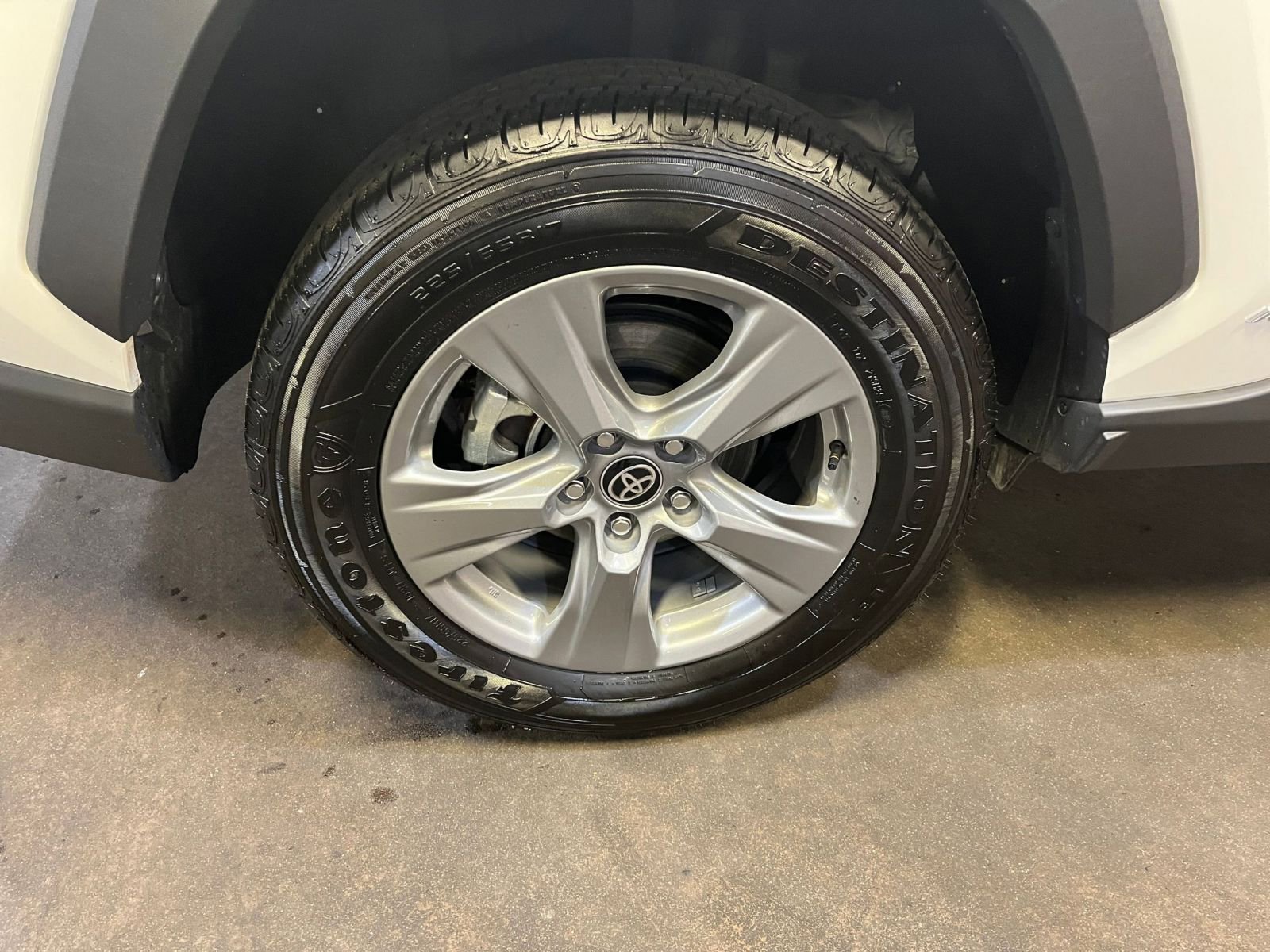 Thumbnail: 2025 Toyota RAV4 - 30