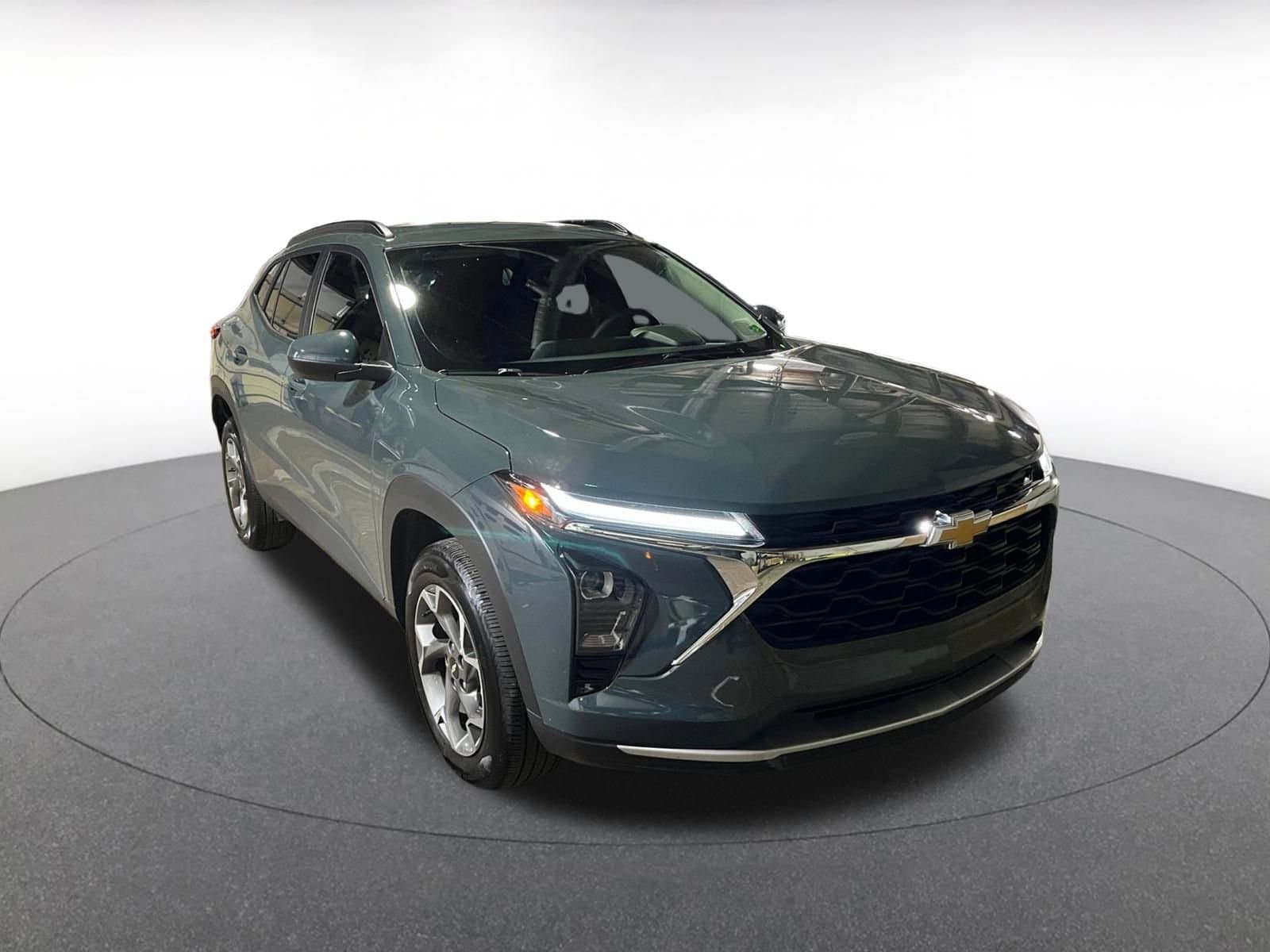 Thumbnail: 2025 Chevrolet Trax - 1