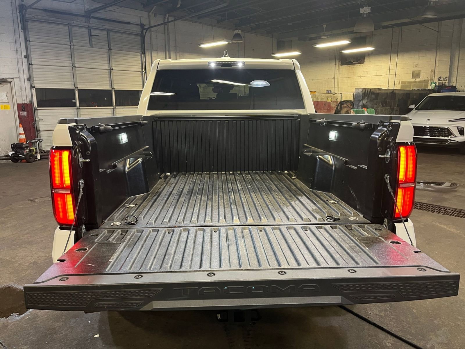 Thumbnail: 2025 Toyota Tacoma - 32