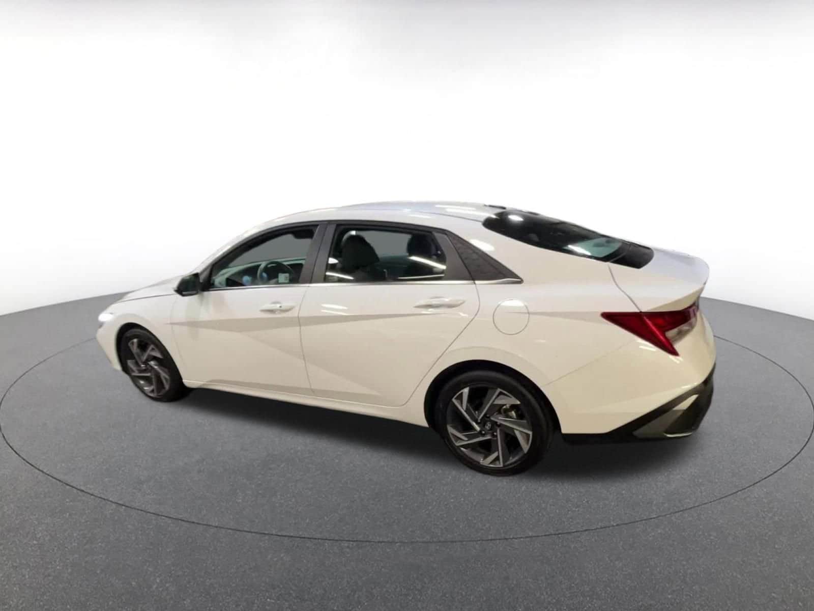 Thumbnail: 2025 Hyundai Elantra - 10