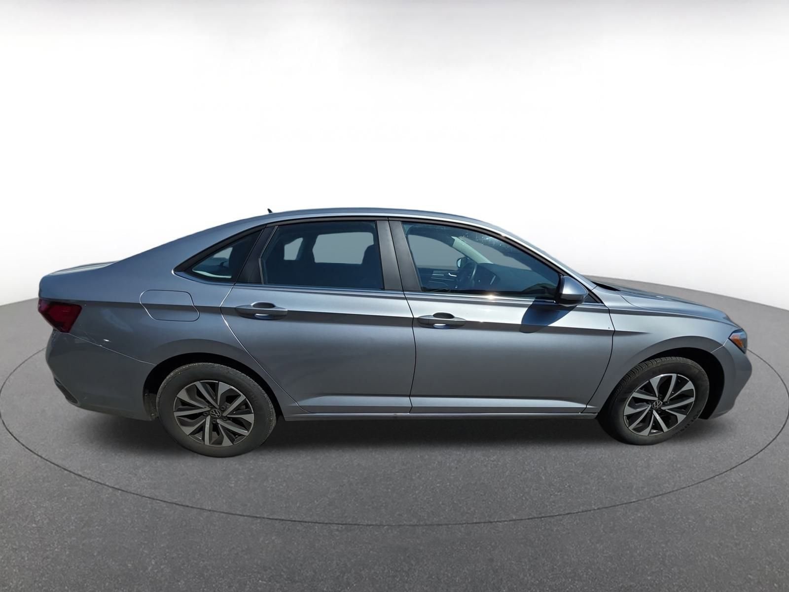 Thumbnail: 2024 Volkswagen Jetta - 8